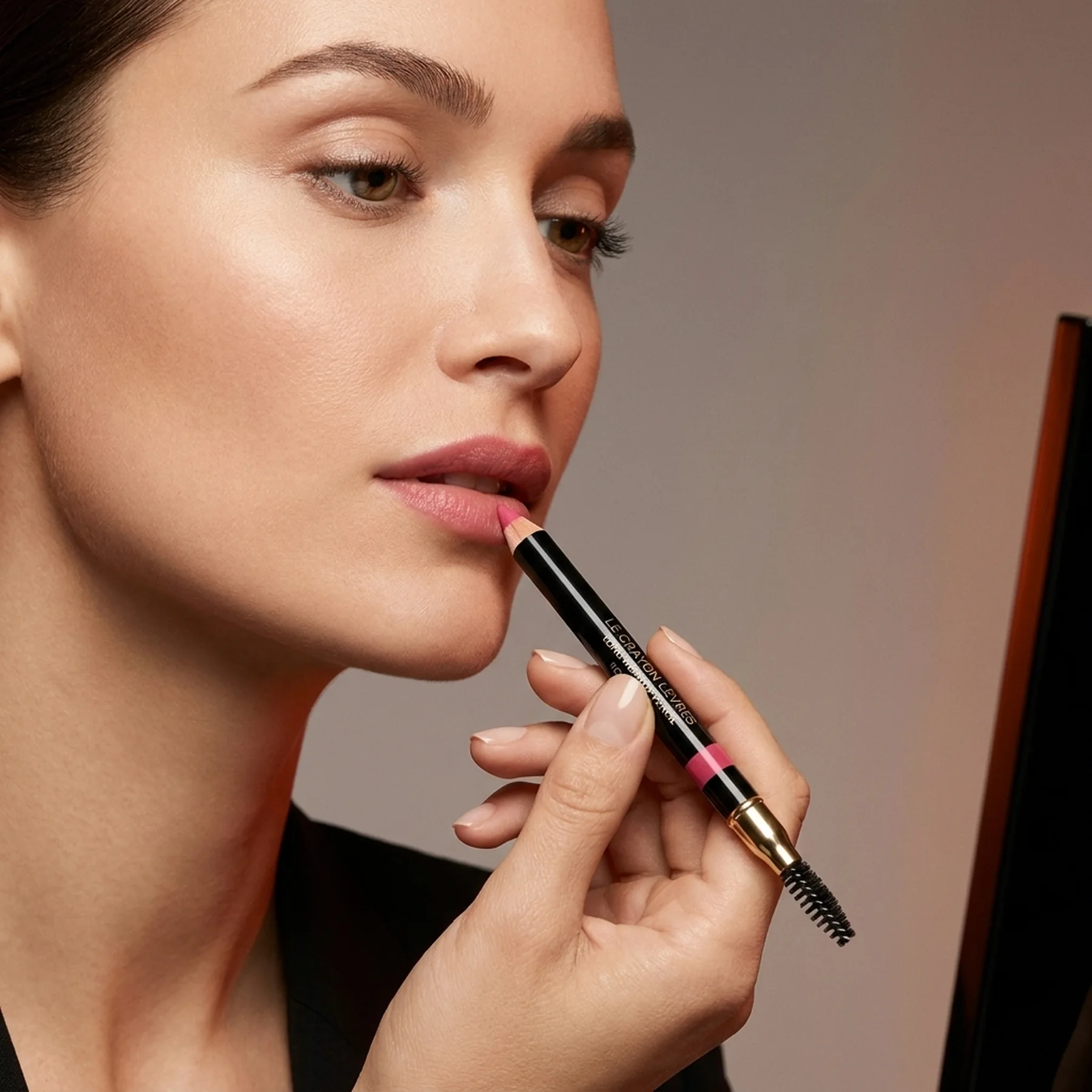 Стойкий карандаш для губ CHANEL Le Crayon Levres New 1.2 г 166 Rose Vif