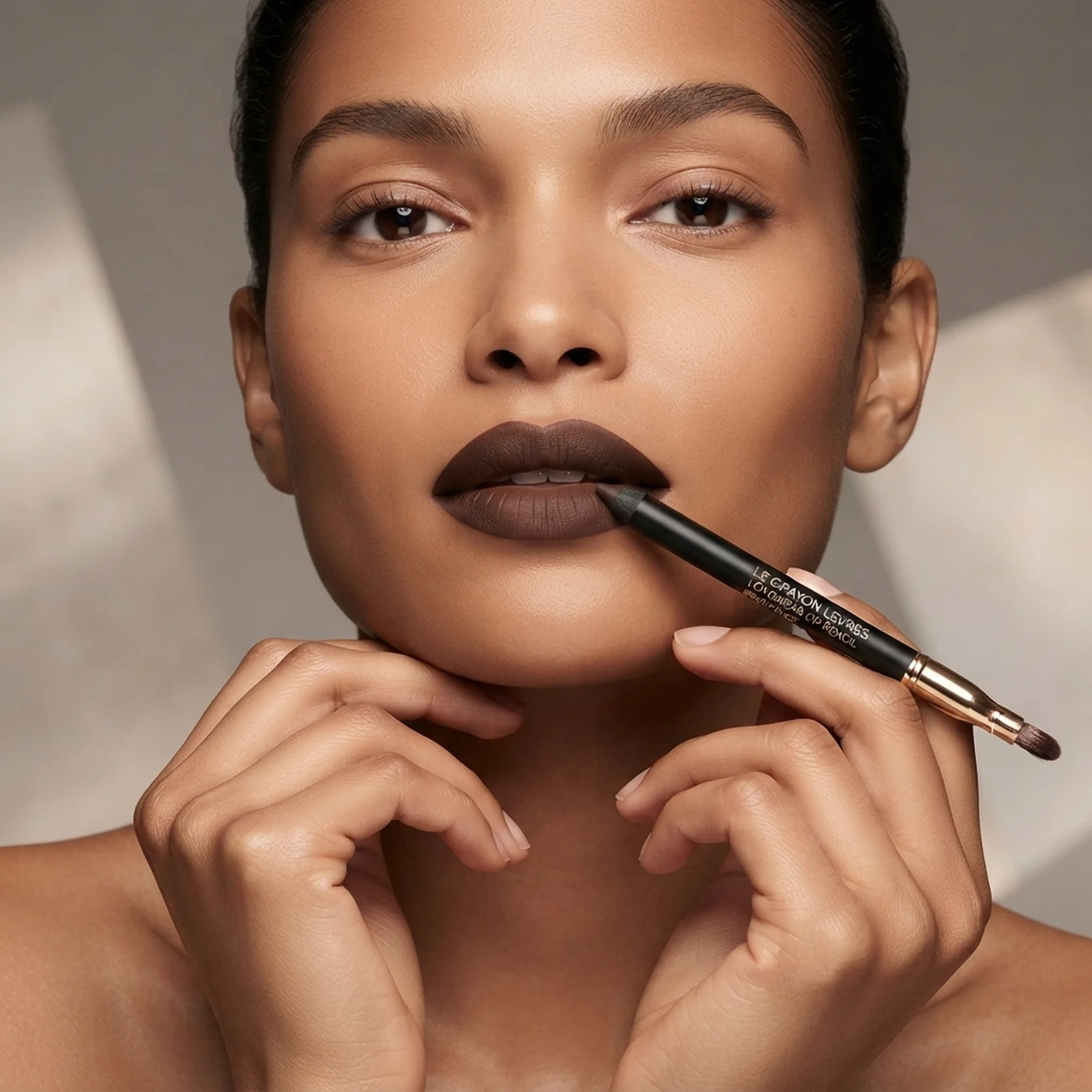 Стойкий карандаш для губ CHANEL Le Crayon Levres New 1.2 г 204 BRUN FONCE