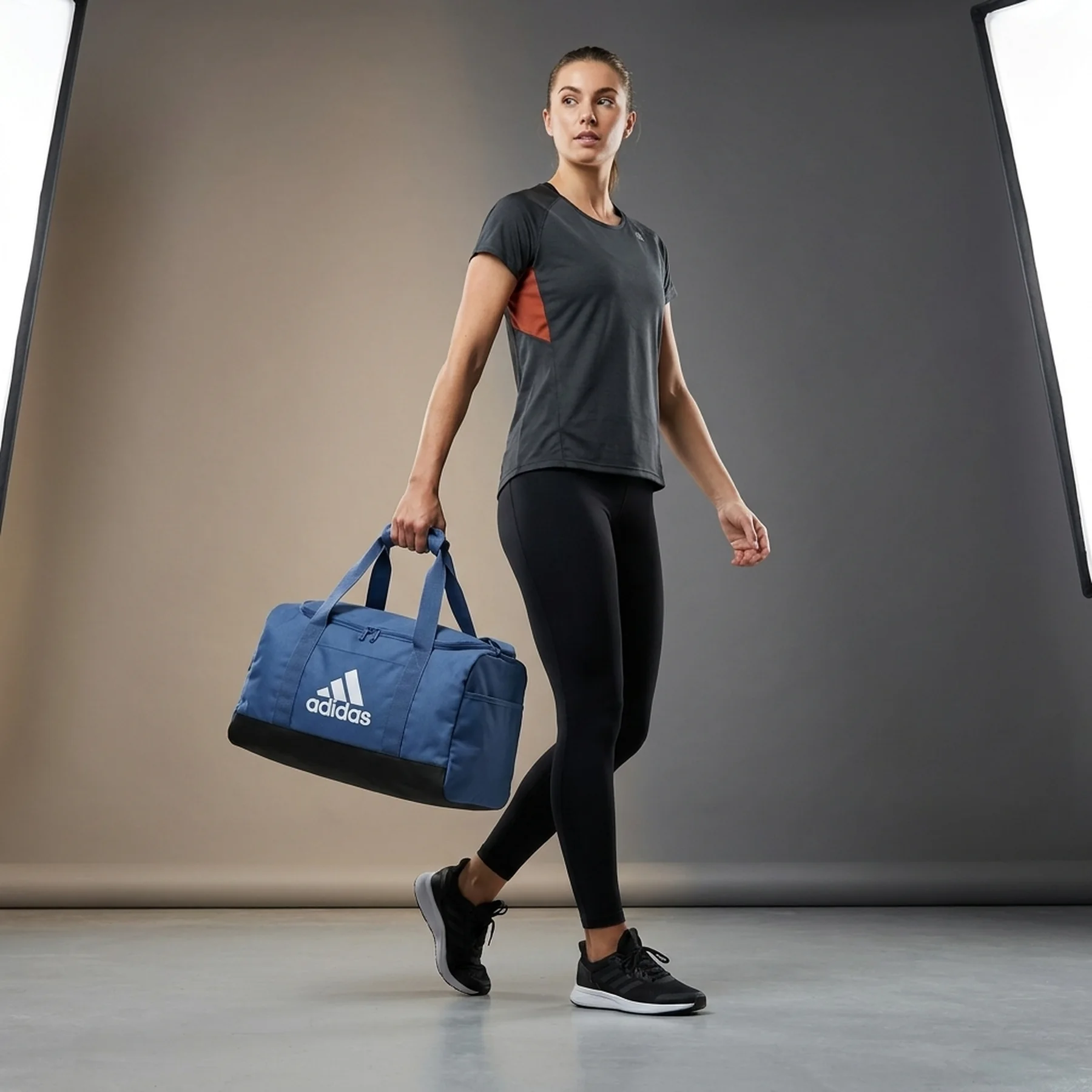 Сумка Adidas LINEAR DUFF XS 12