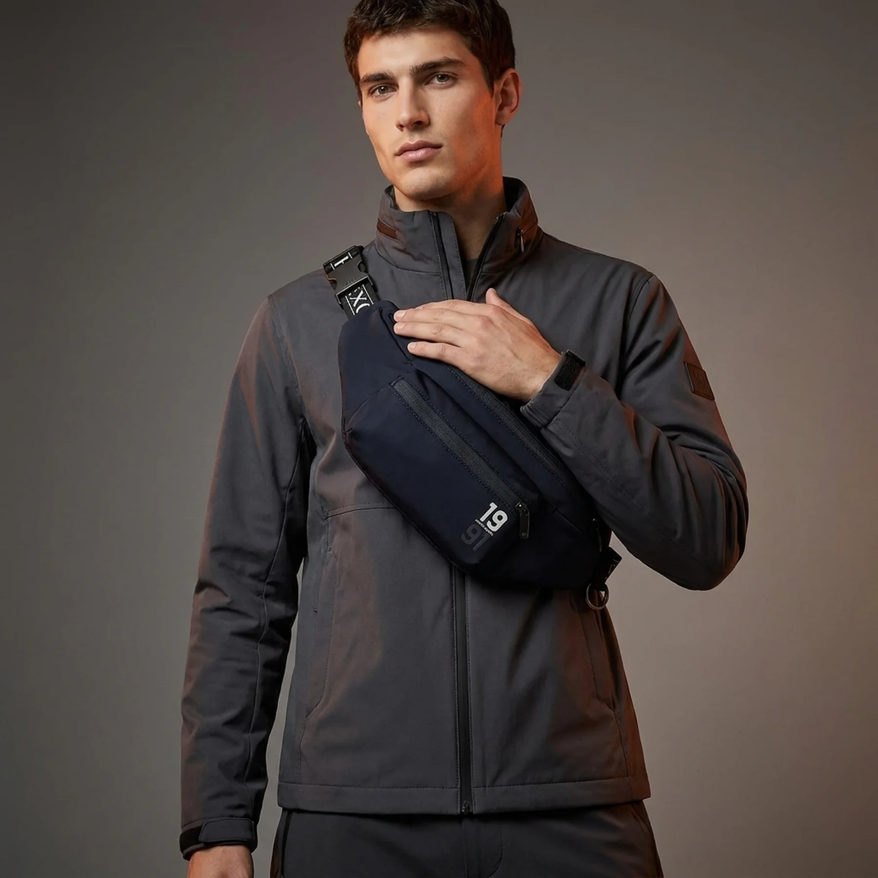 Сумка Armani Exchange бананка 1159816468 (Білий/синій One size)