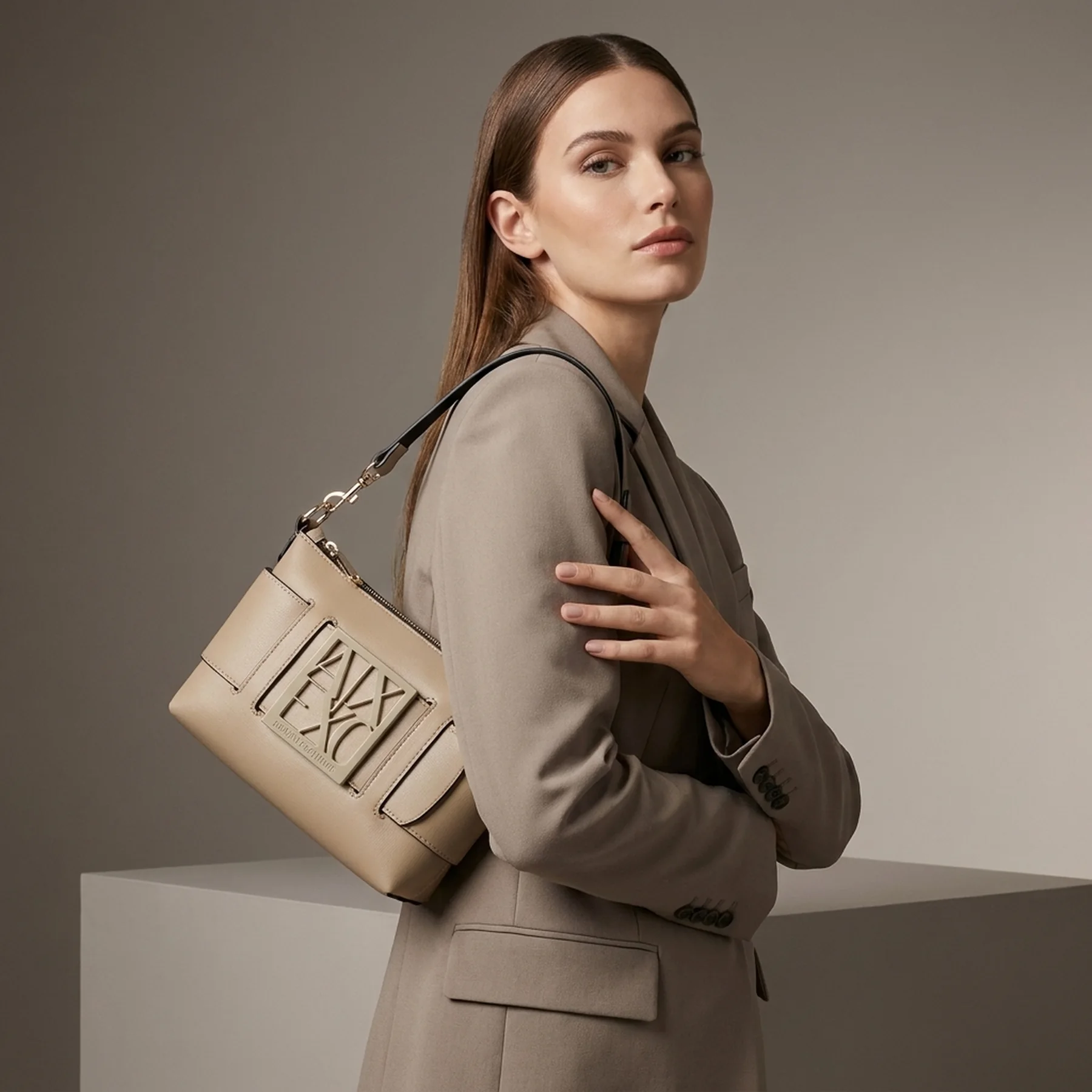 Сумка Armani Exchange на плече 1159821499 (Бежевий One size)