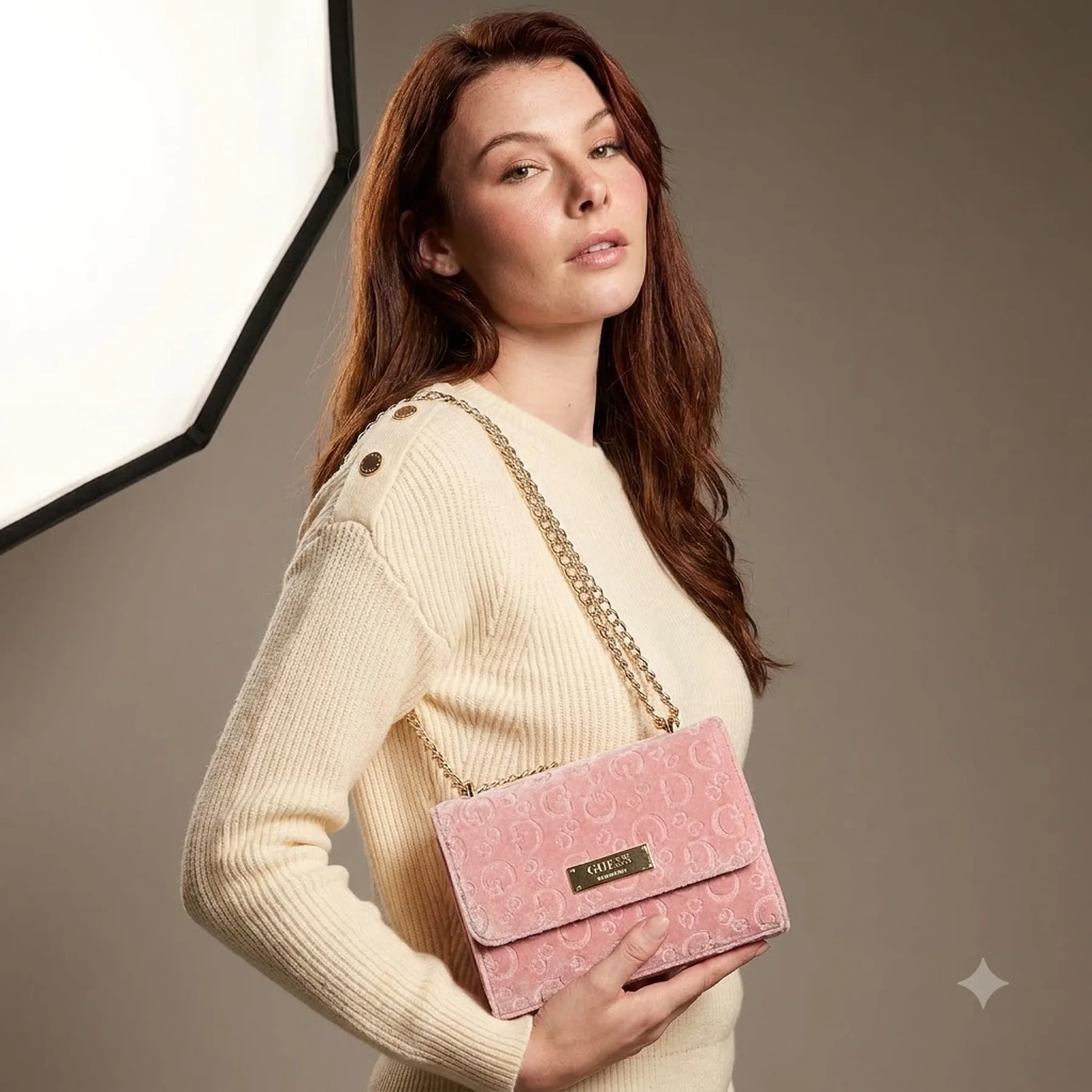 Сумка через плече Guess оксамитова 1159827452 (Рожевий One size)
