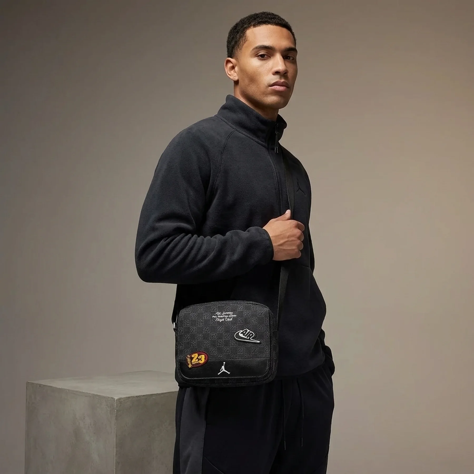 Сумка Jordan Monogram Bag