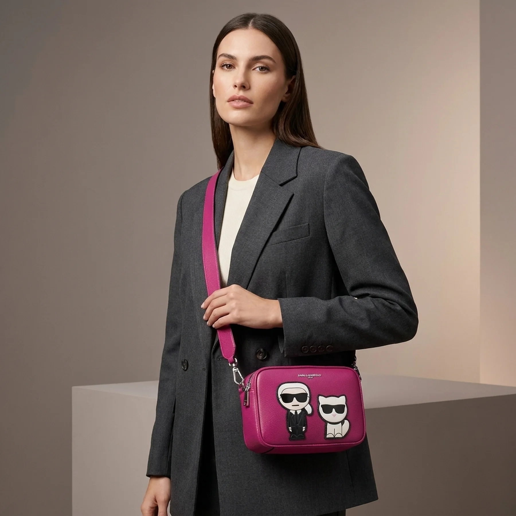 Сумка через плече Karl Lagerfeld Paris кроссбоді 1159828698 (Рожевий One size)