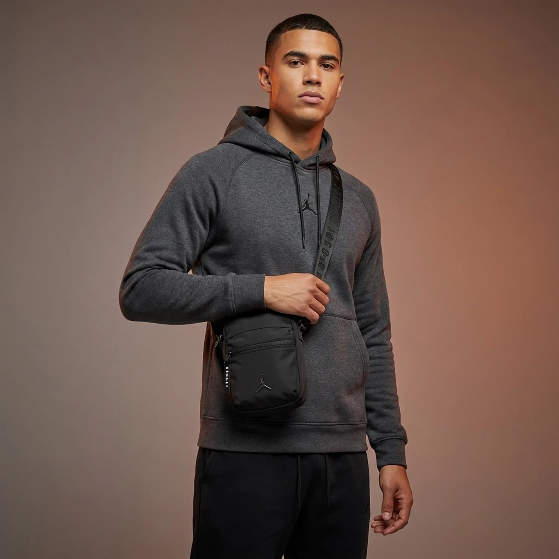 Сумка через плече Nike Jordan Airborn з логотипом 1159844029 Чорний