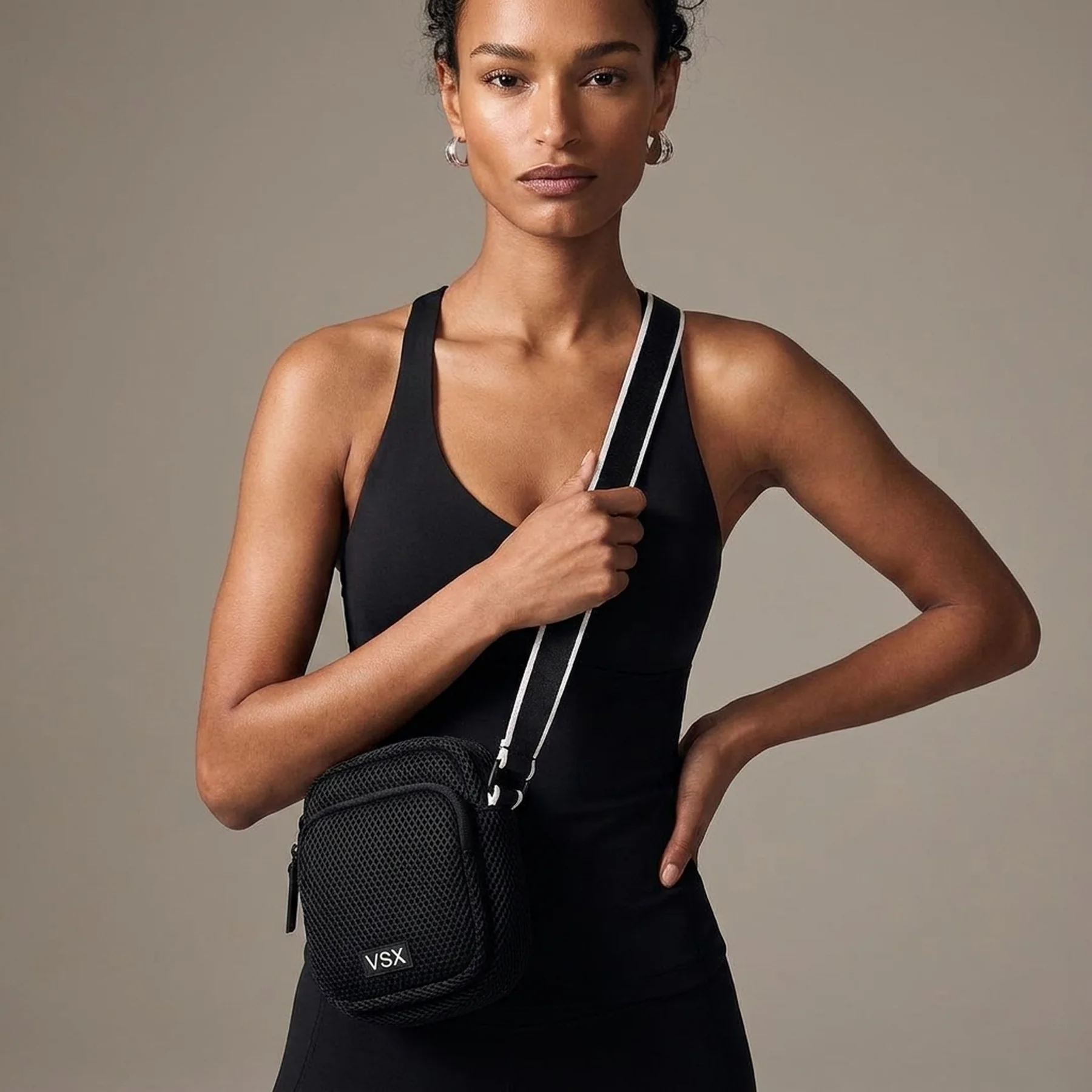 Сумка через плече Victoria's Secret VSX 1159855810 Чорний
