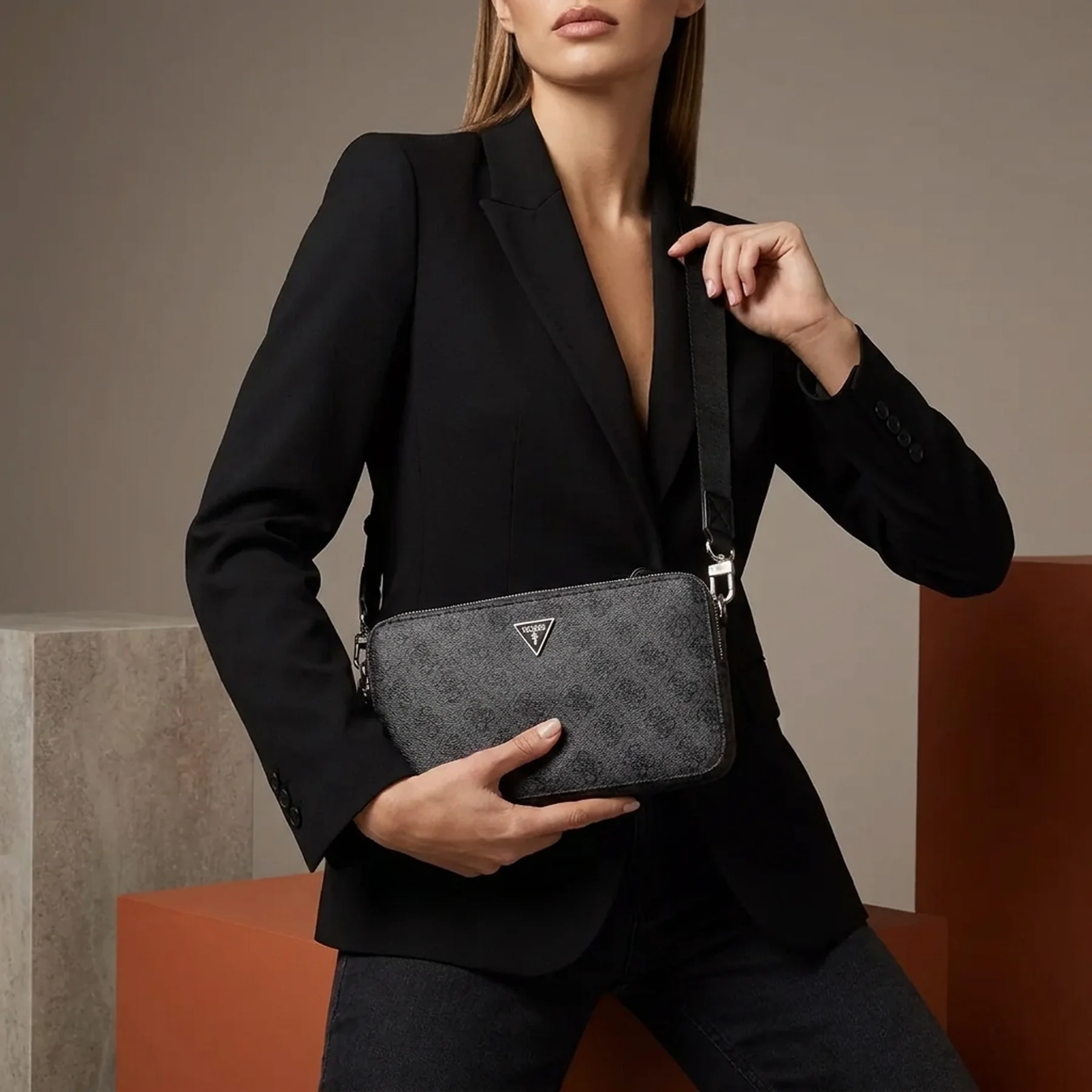 Guess Monogram Bag Black