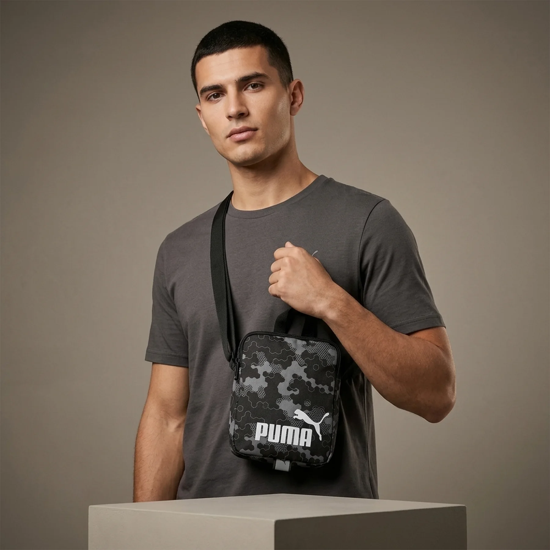 Оригінальна сумка через плече Puma Phase