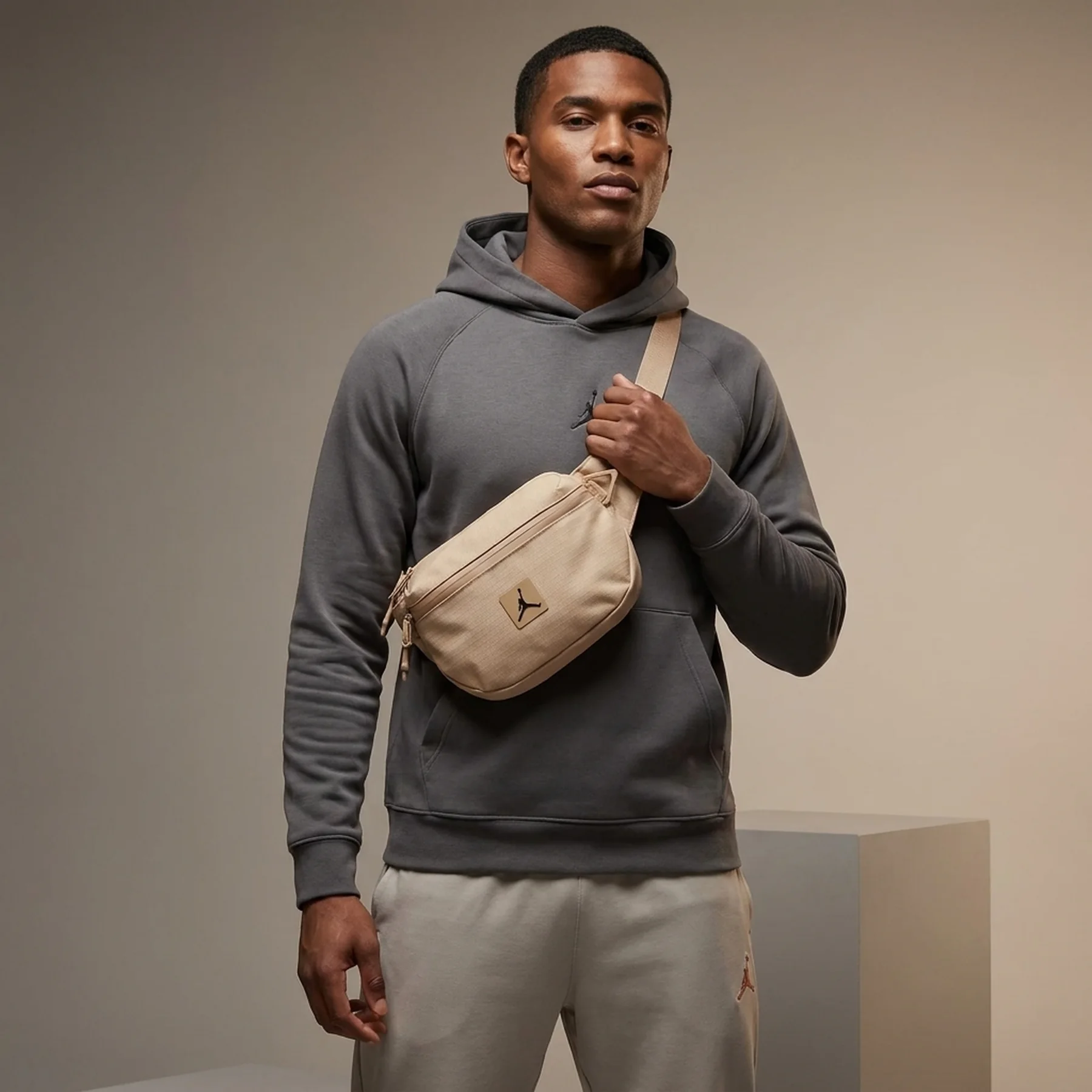 Сумка на пояс Nike Jordan JAM CORDURA FRANCHISE CROSS BODY 2L