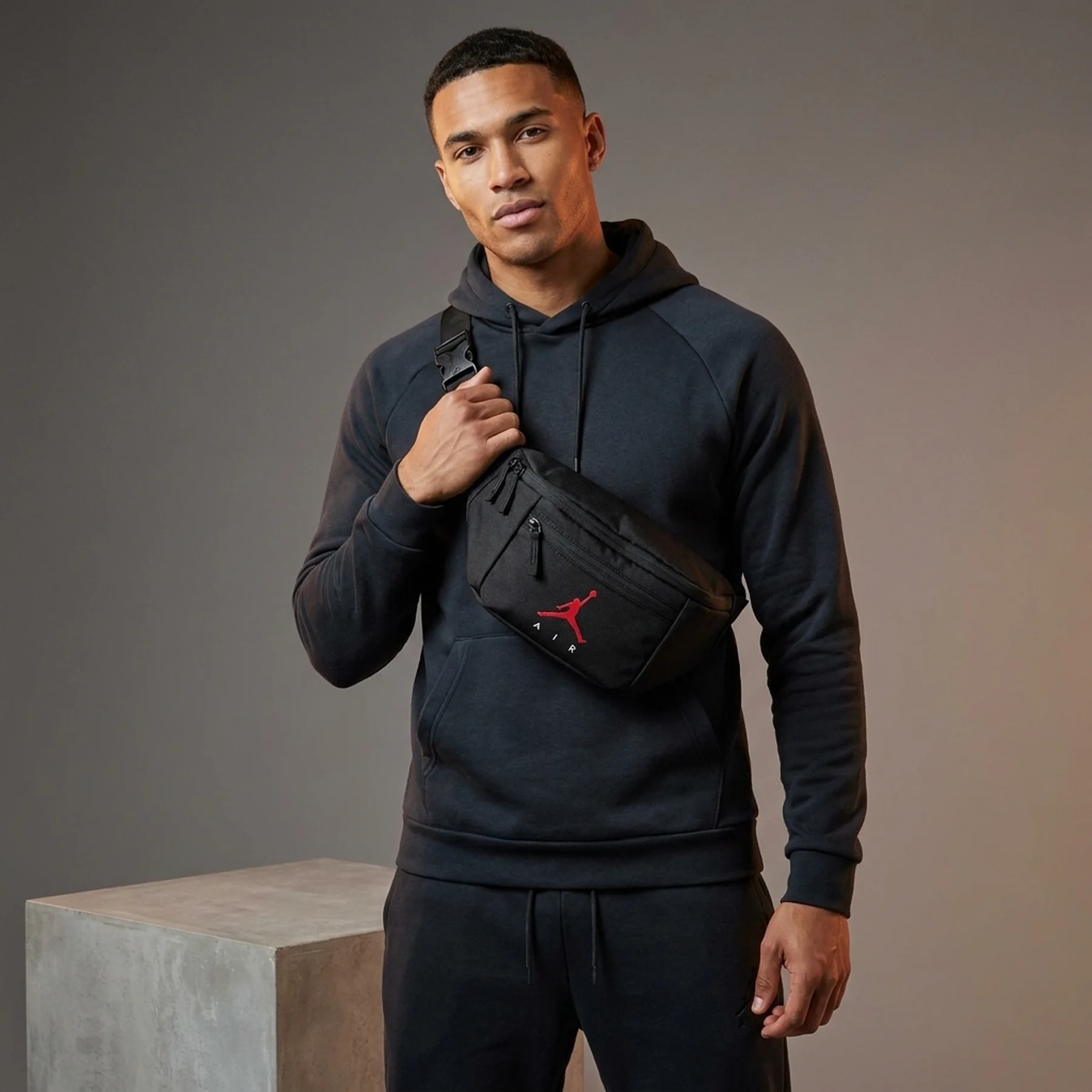 Сумка на пояс Jordan Air Waist Bag (MA9212-023)