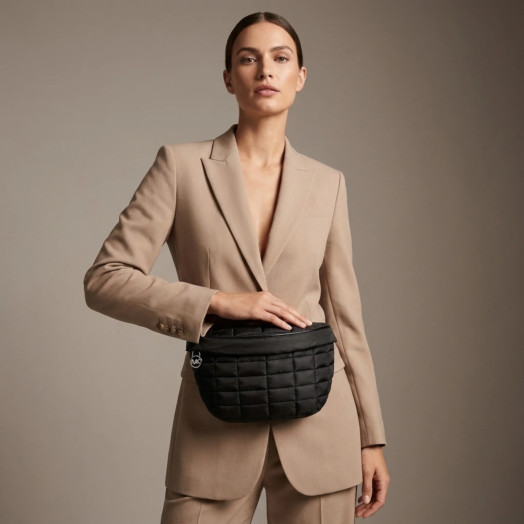 Сумка на пояс Michael Kors 1159829065