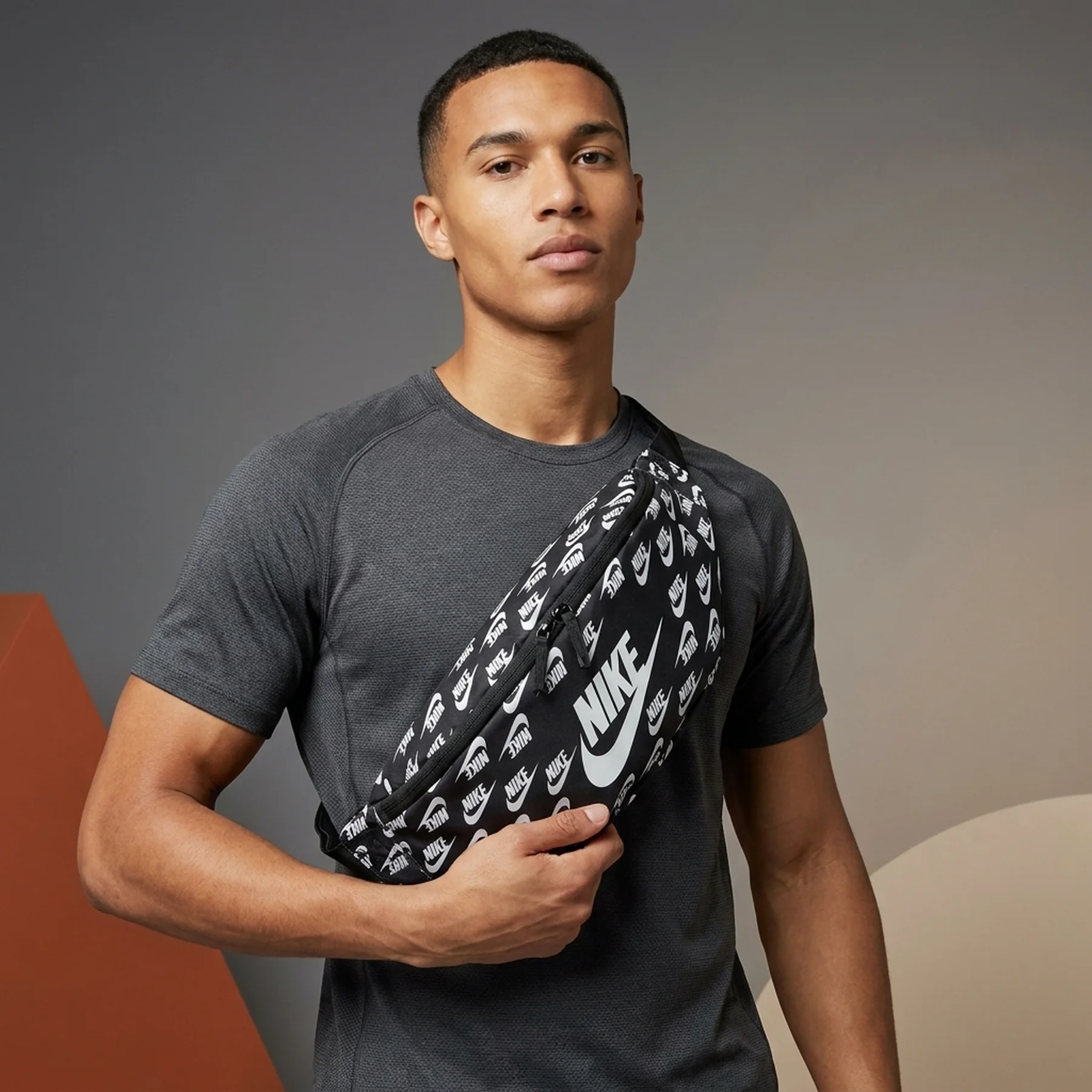 Сумка на пояс Nike Nk Heritage Waistpck - Accs Pr (FD5593-010)