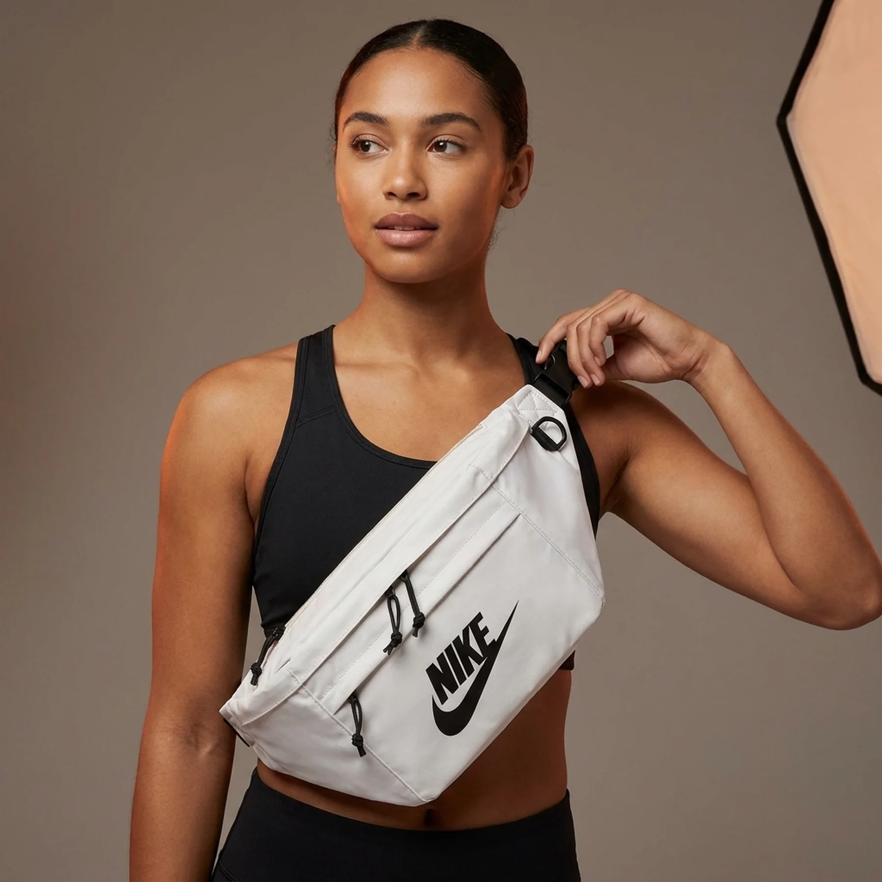 NIKE NK TECH HIP PACK