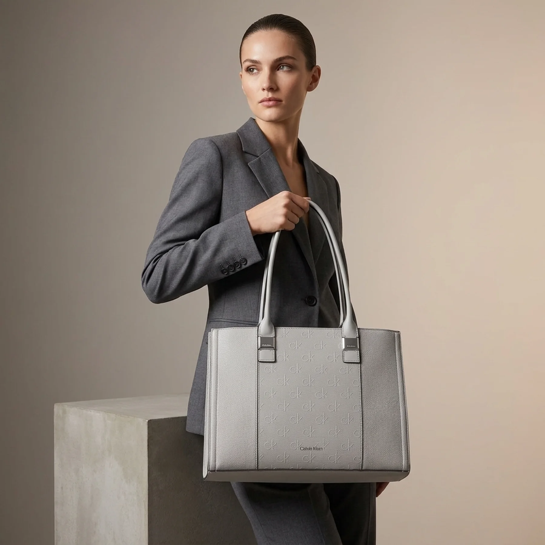 Сумка тоут Deesha Calvin Klein 1159852994 Сірий