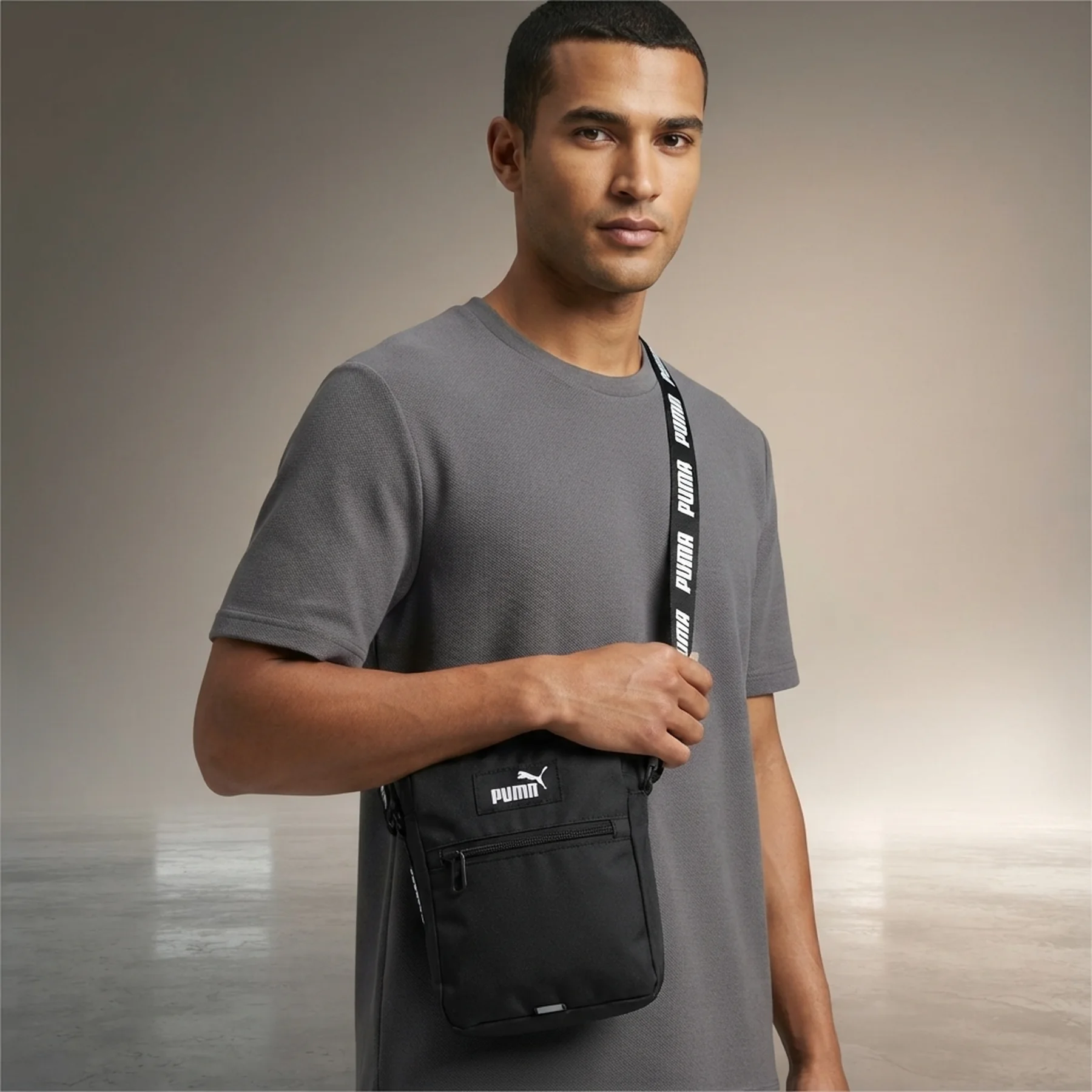 Сумка Unisex EvoESS Portable 09095601 Puma Чорний