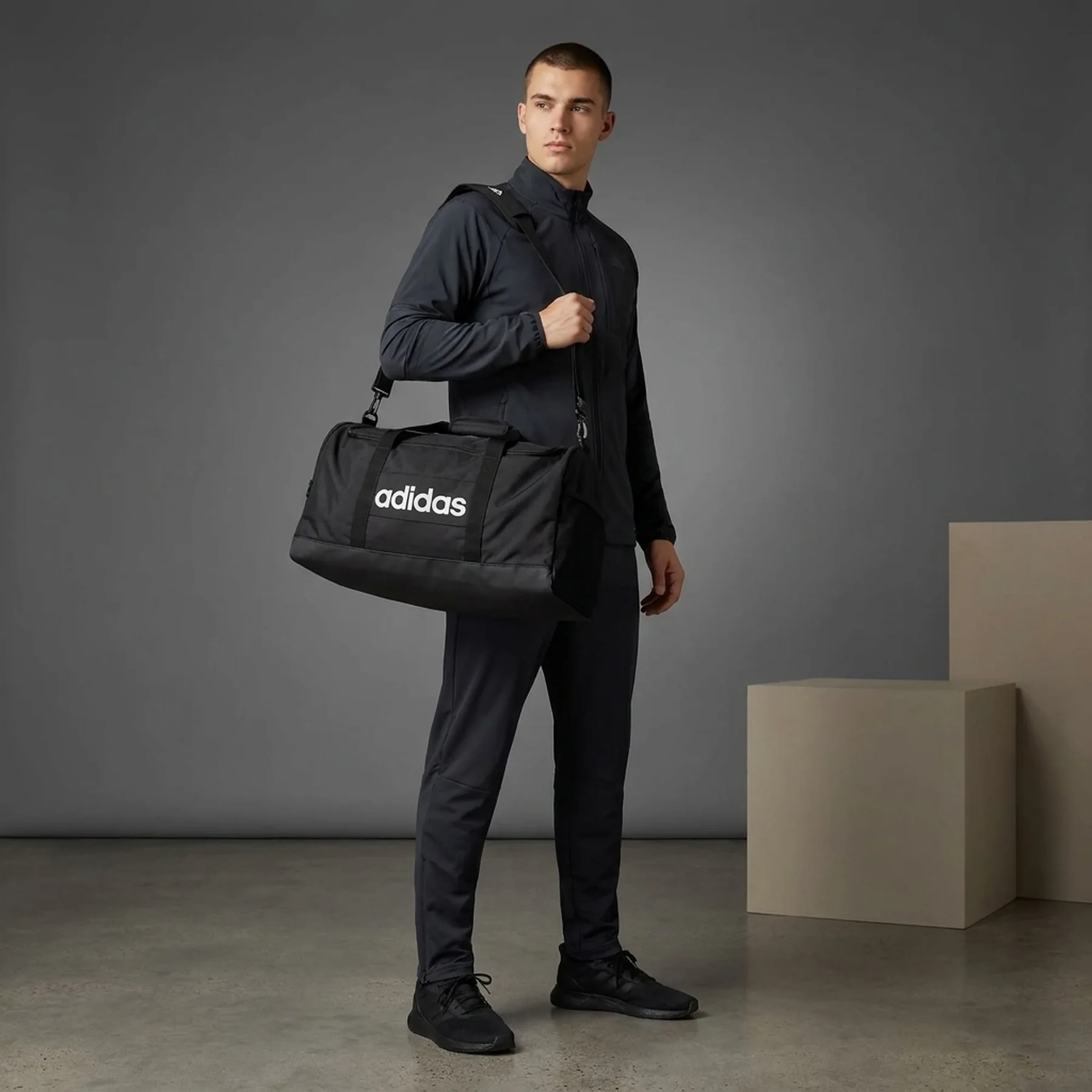 Сумка UNISEX LINEAR DUFFEL L JE8344 Adidas NS Чорний