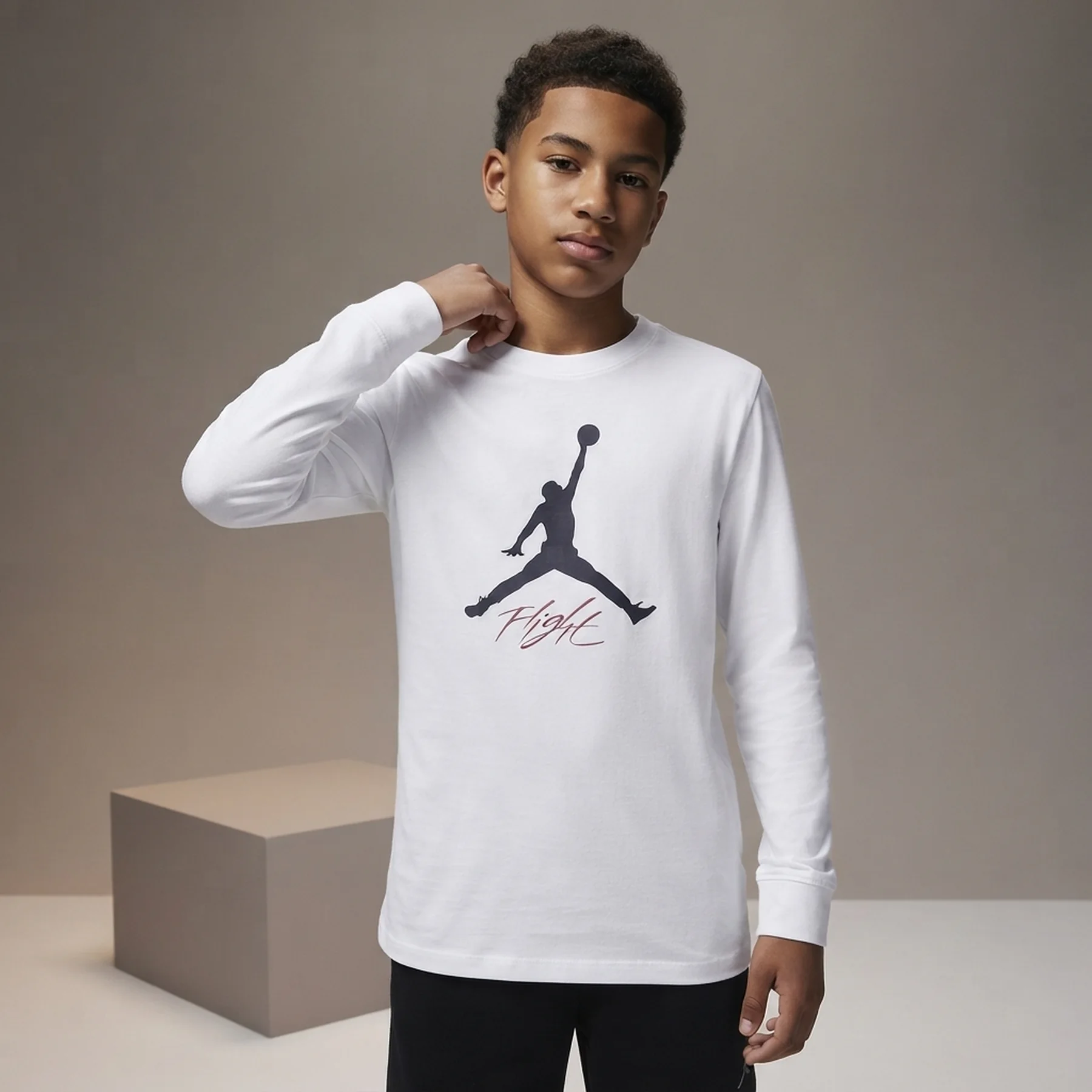 Светр дитячий Jordan Baseline Flight Long Sleeves Tee (85C892-001)