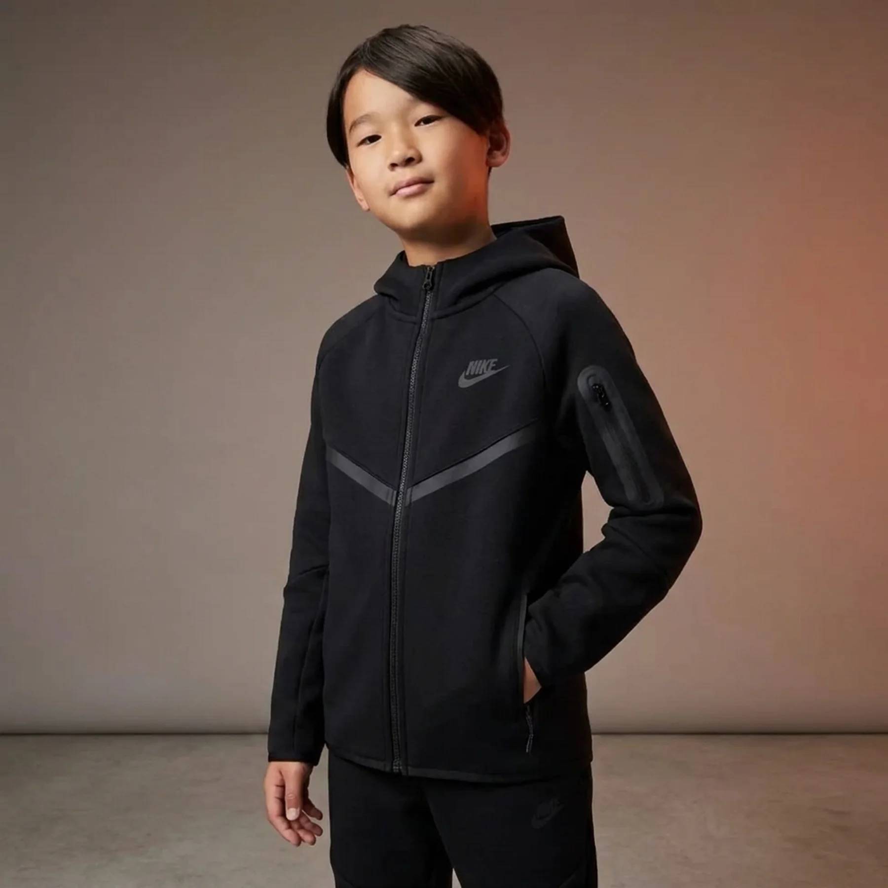 Светр дитячий Nike Tch Flc Black (HV5867-010)
