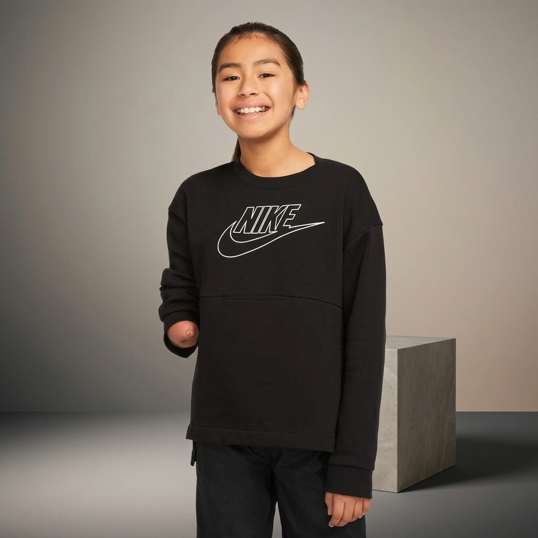 Светр дитячий Nike U Flyease Play Crew (DM8539-010)