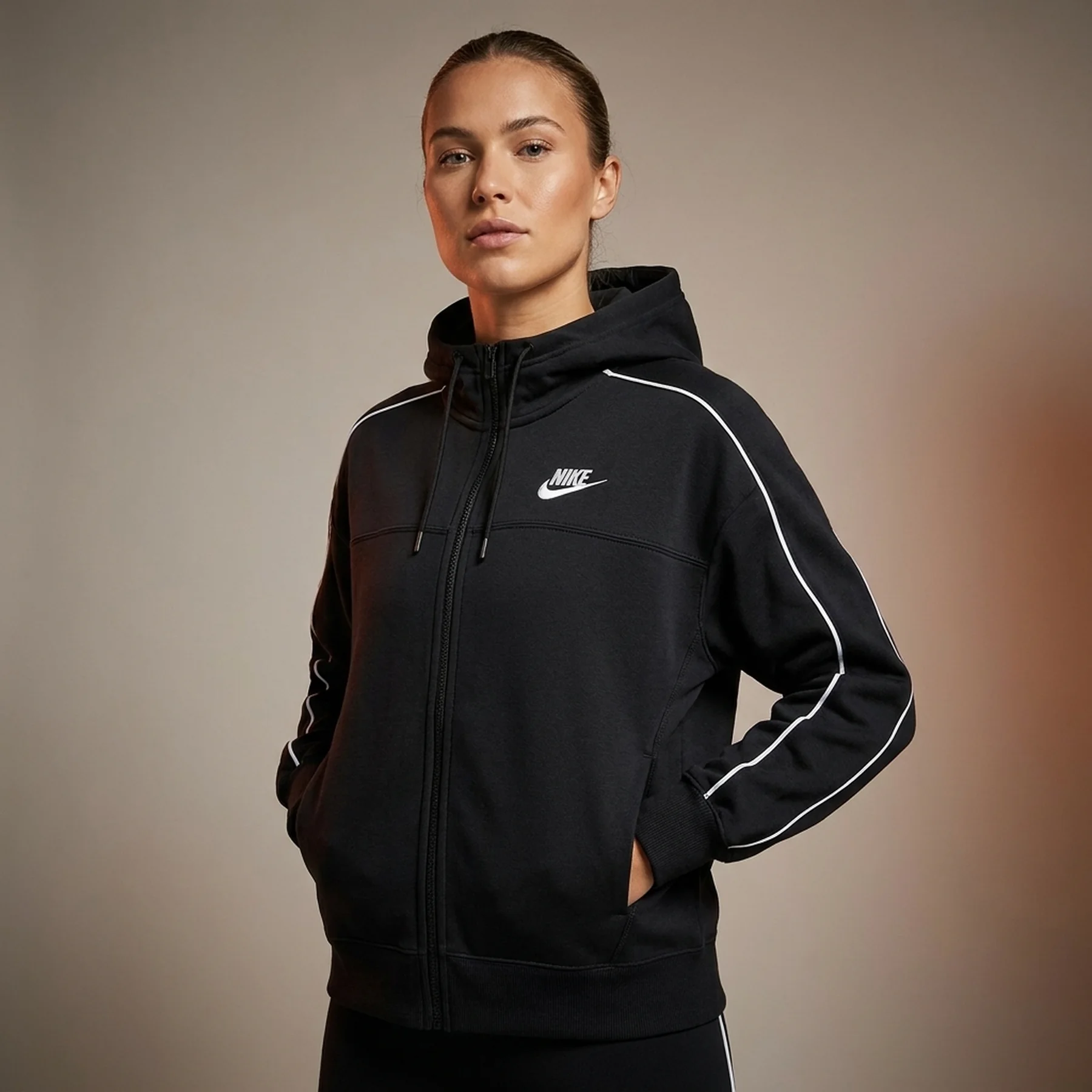 Светр жіночий Nike W Nsw Mlnm Essntl Flc Fz Hdy (CZ8338-010)