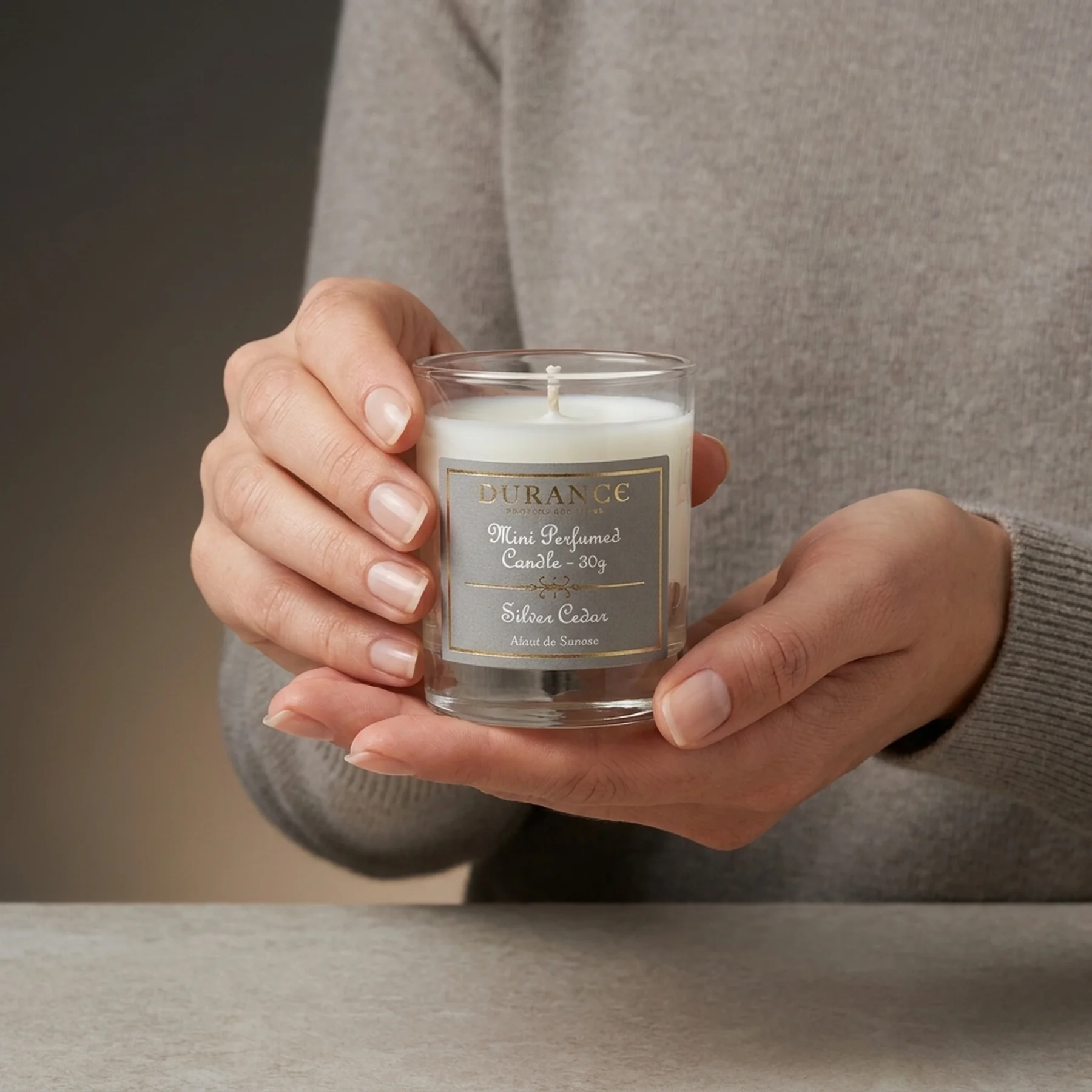 Свеча парфюмированная Durance Mini Perfumed Candle 30 г Срібний кедр