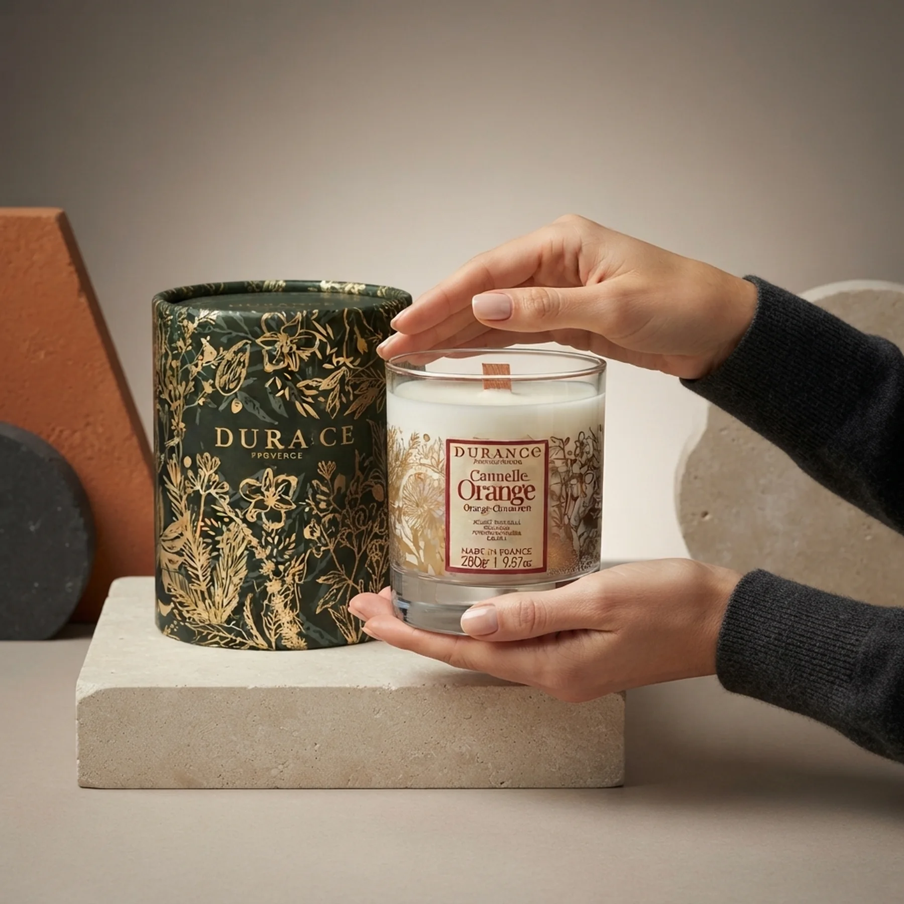Свеча парфюмированная Durance Perfumed Natural Candle 2024 280 г Кориця з апельсином