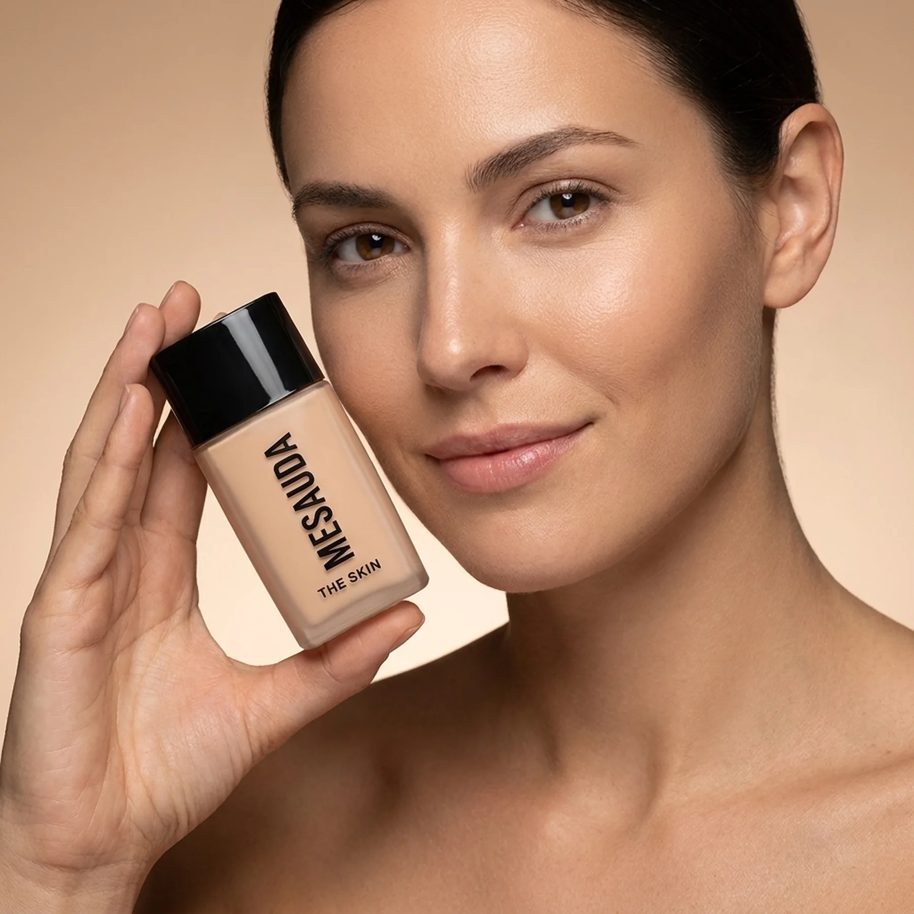 Сияющая увлажняющая тональная основа MESAUDA The Skin SPF 15 30 мл C65 Спрощений дизайн, 10 мл