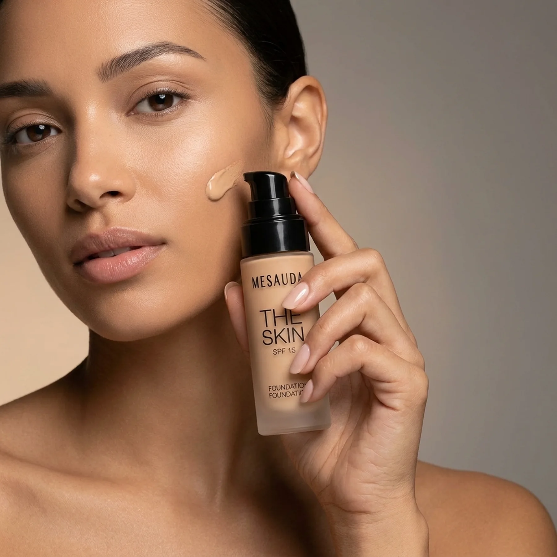 Сияющая увлажняющая тональная основа MESAUDA The Skin SPF 15 30 мл C40