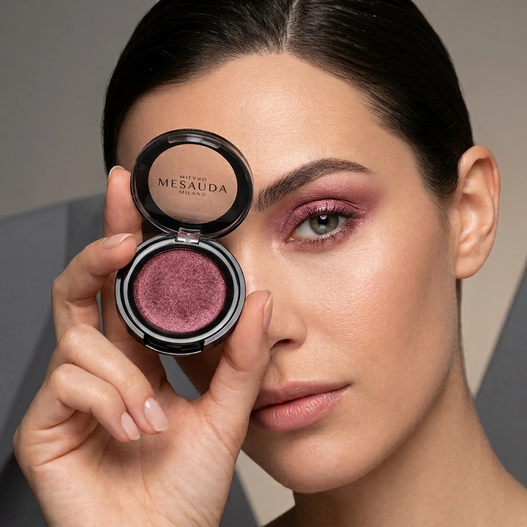 Сияющие тени для век MESAUDA Vibrant Eyeshadow 208 LEATHER
