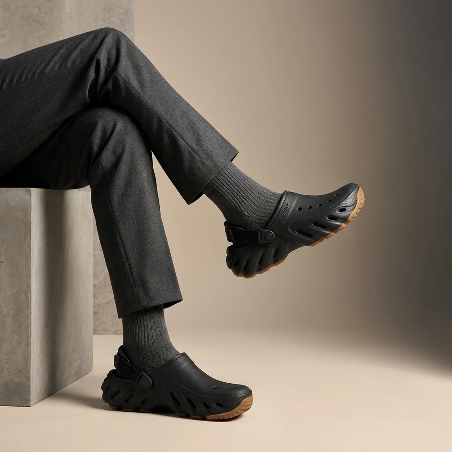 Тапочки чоловічі Crocs Crocs Echo Gum Ro Clog Black (211675-001)