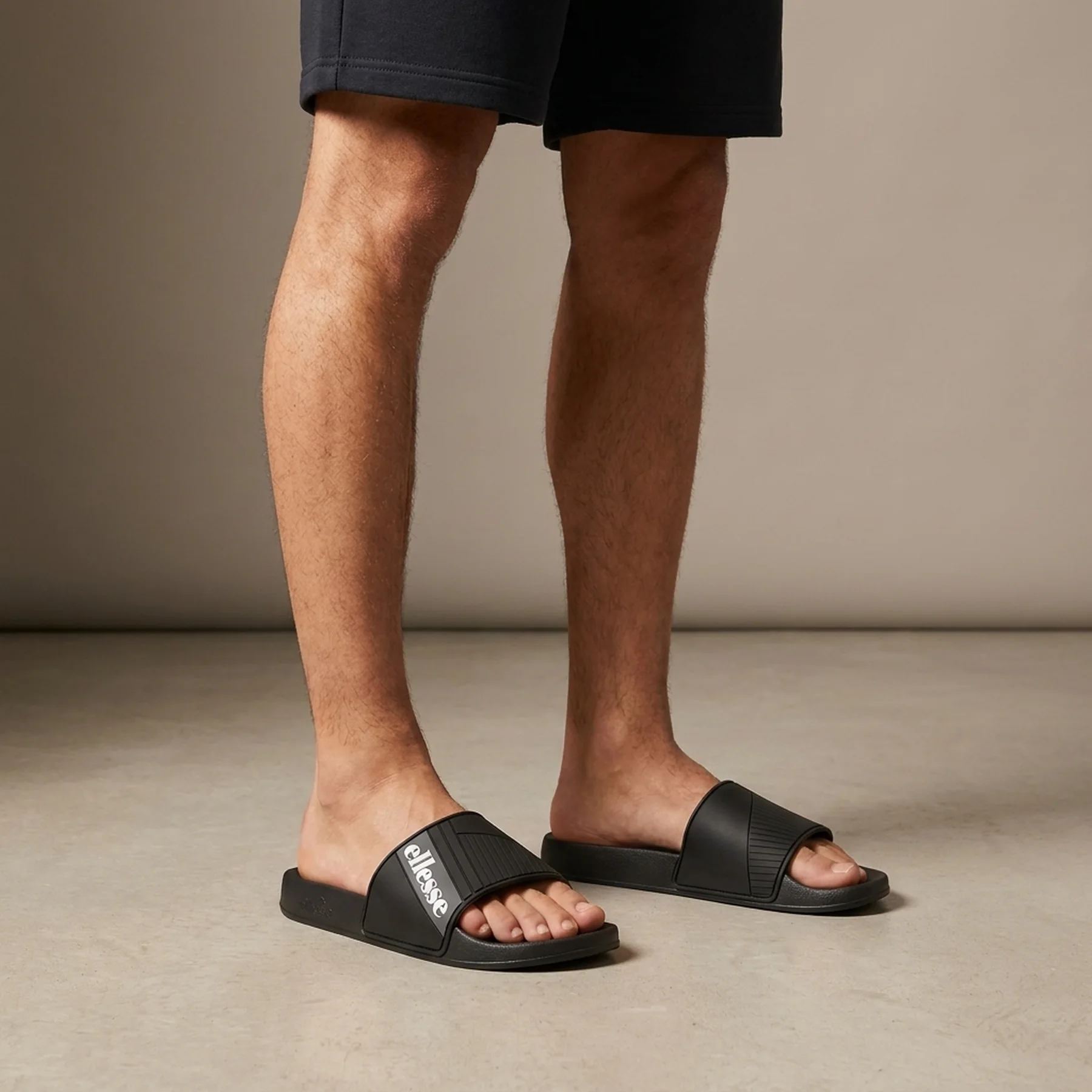 Тапочки чоловічі Ellesse Ls70 Slide (SXRF0640-024)