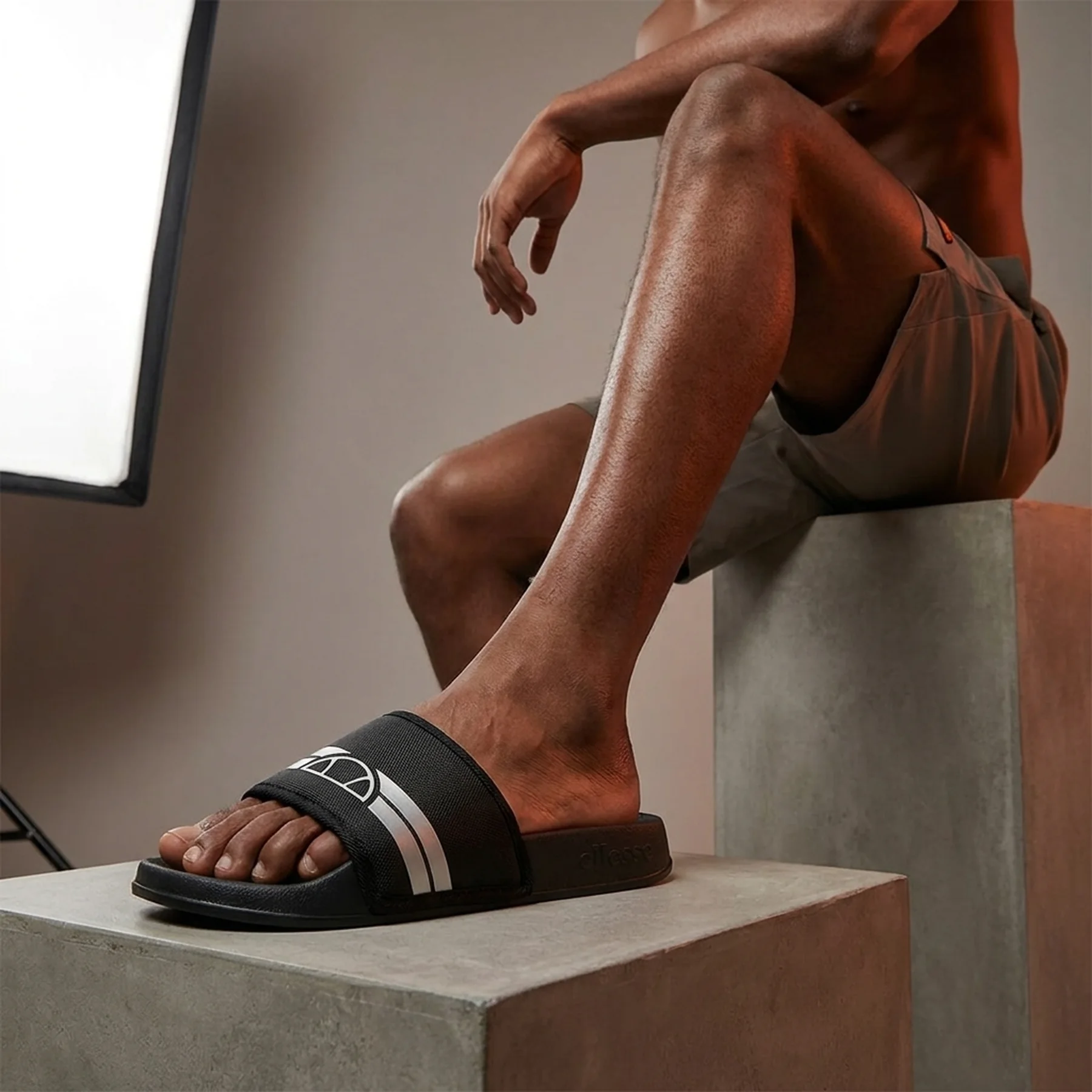 Тапочки чоловічі Ellesse Slide Negro Flip (SXVF0847-011)