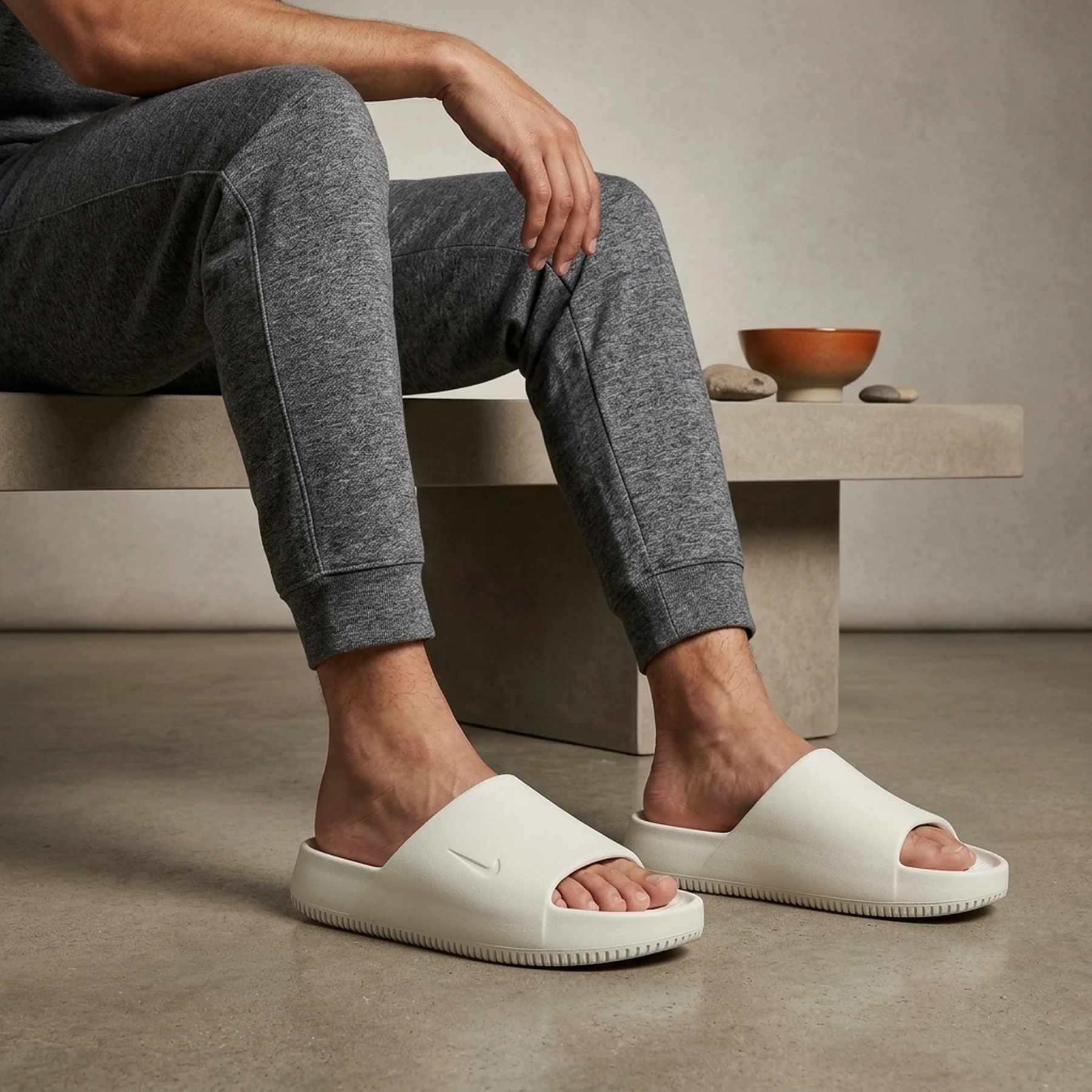 Тапочки чоловічі Nike Calm Slide (FD4116-100)