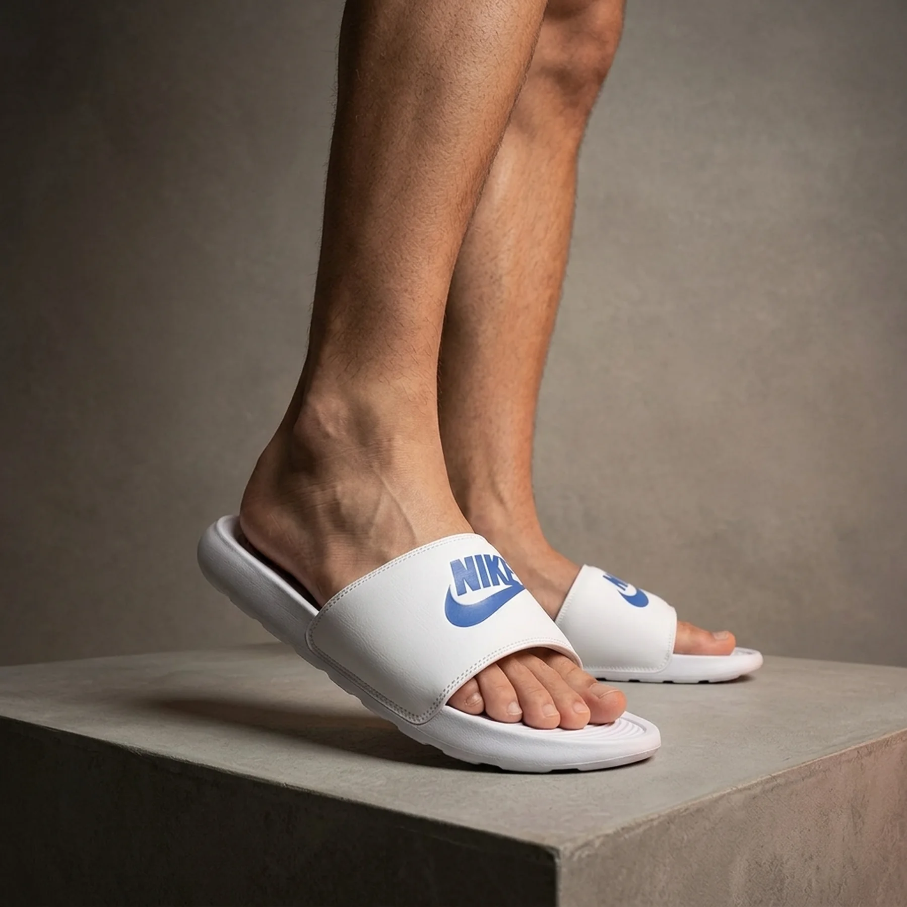 Тапочки чоловічі Nike Victori One Slide (CN9675-102)