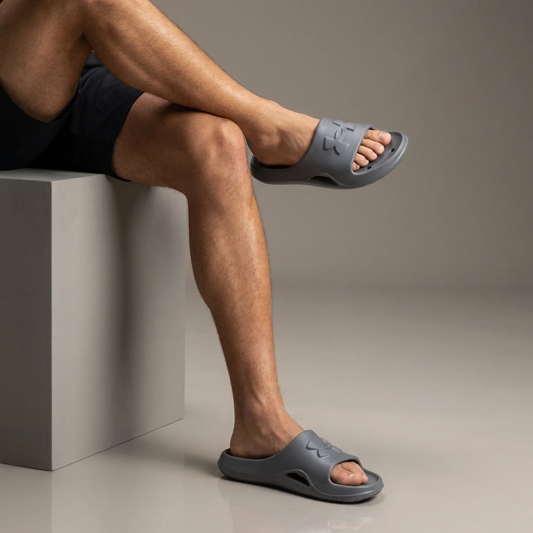 Сандалії Under Armour M Locker V SL сірий 8 US (38,5 EU - 26 см) (3028094-025)