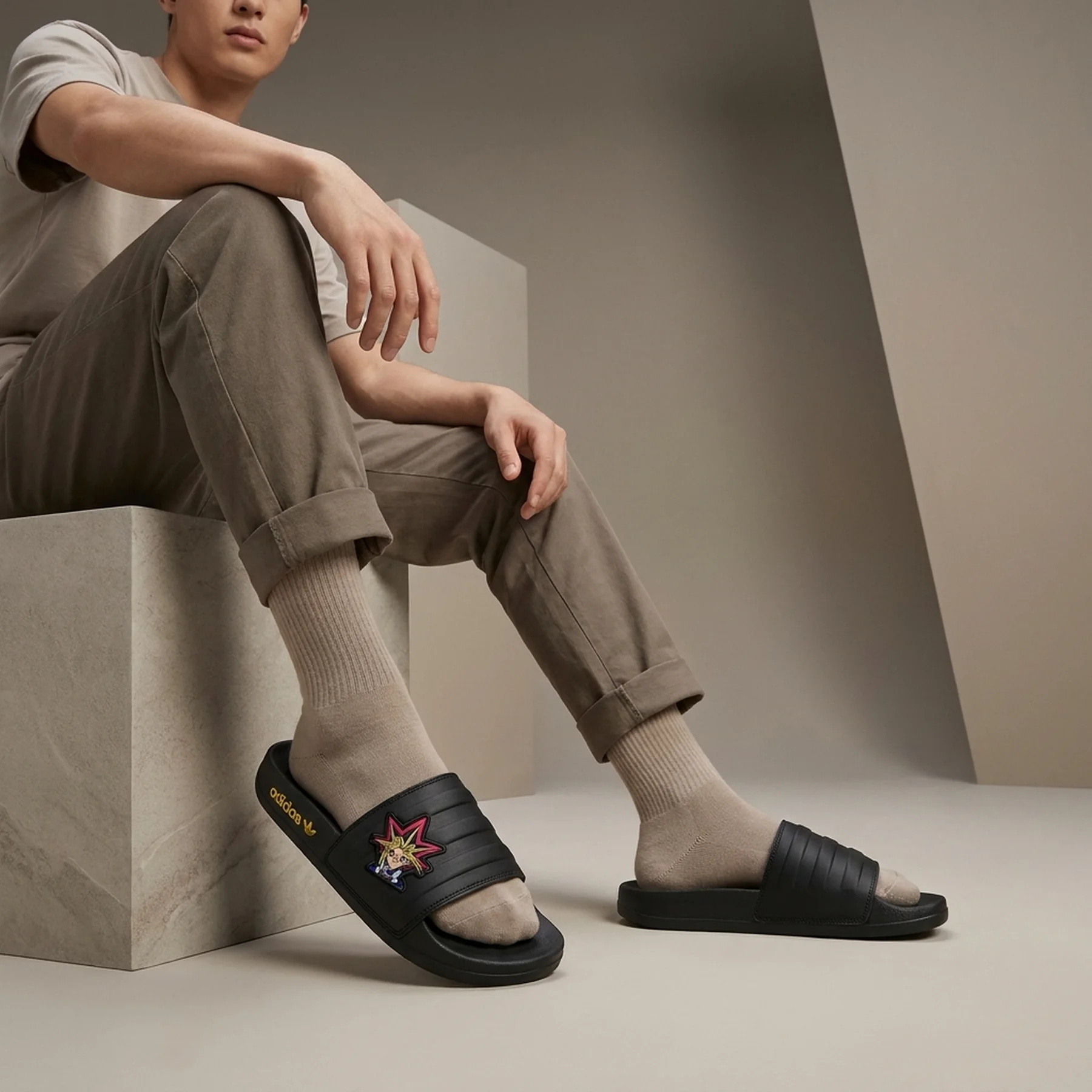 Тапочки унісекс Adidas X Yu-Gi-Oh - Reptossage Slides (HQ4276)
