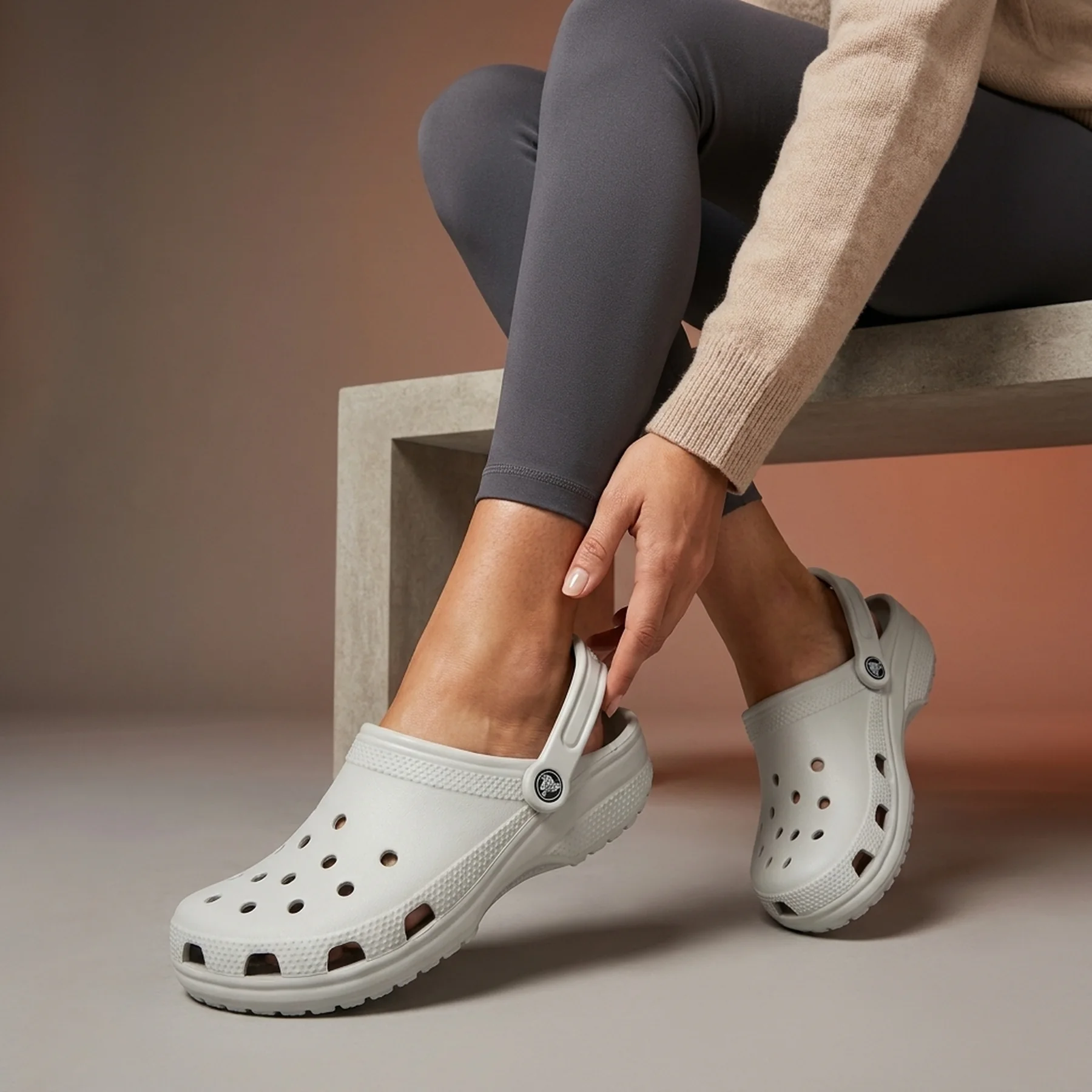 Тапочки унісекс Crocs Classic Atm (10001-1FT)