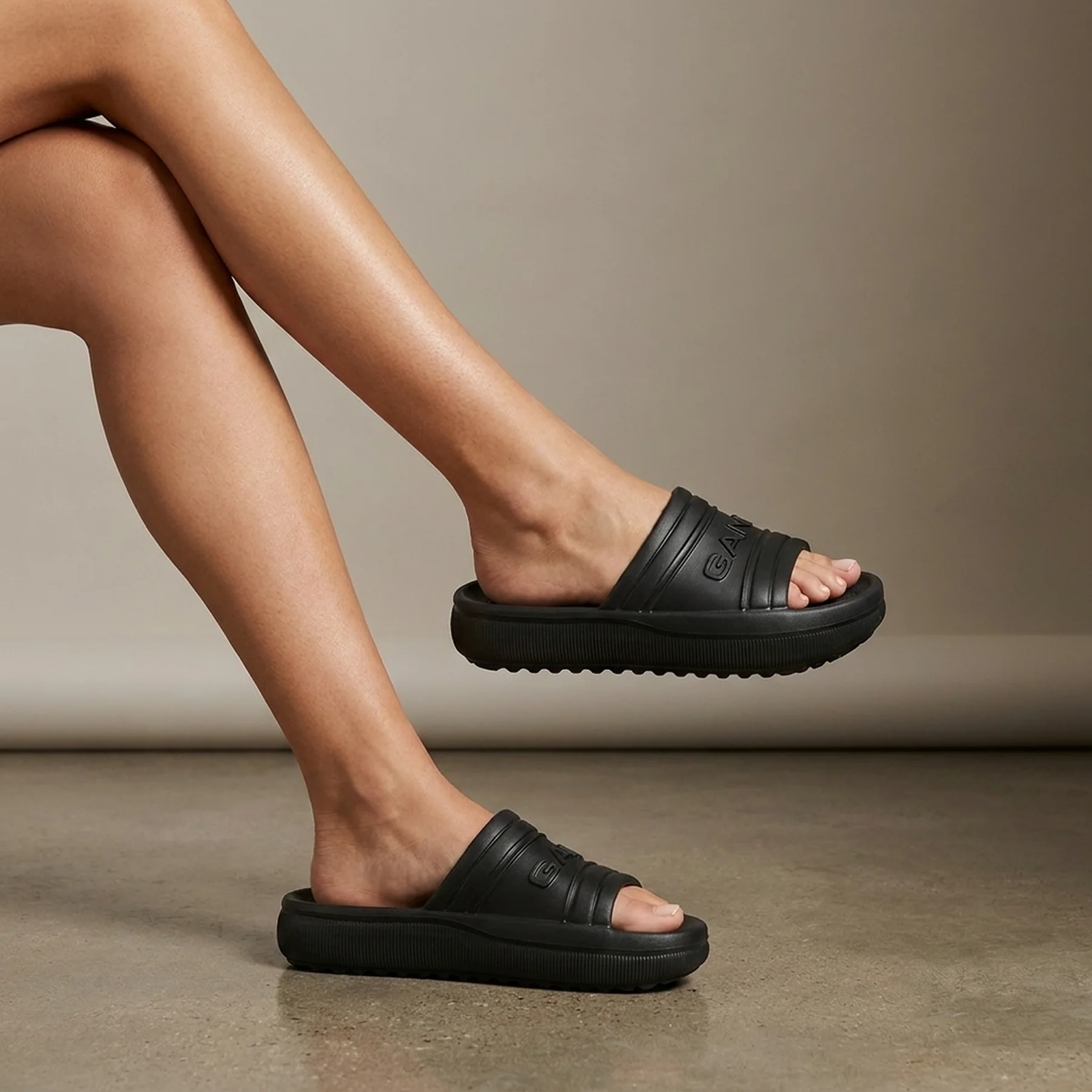 Тапочки унісекс Gant Slippers Wmns Gladyn (24509689-G00)