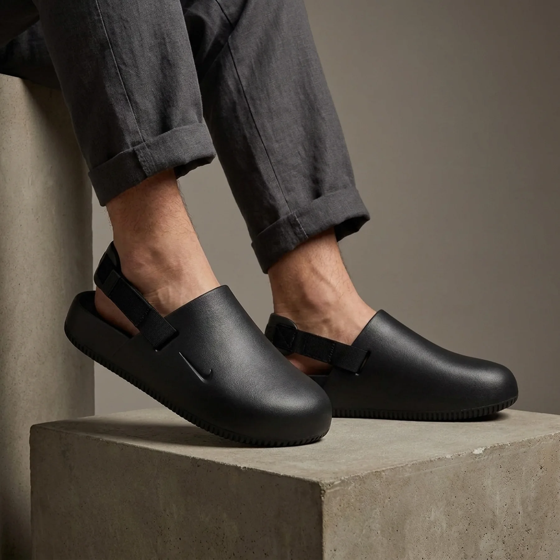 Тапочки унісекс Nike Calm Mule (FD5131-001)