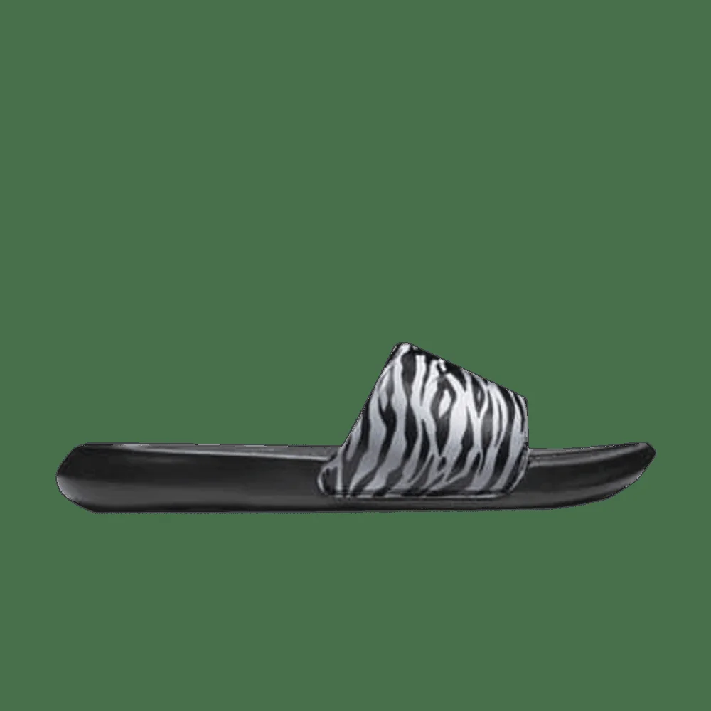 Тапочки жіночі Nike Victori One (CN9676-011)