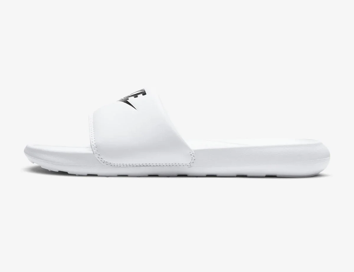 Тапочки жіночі Nike Victori One Slide (CN9677-100)