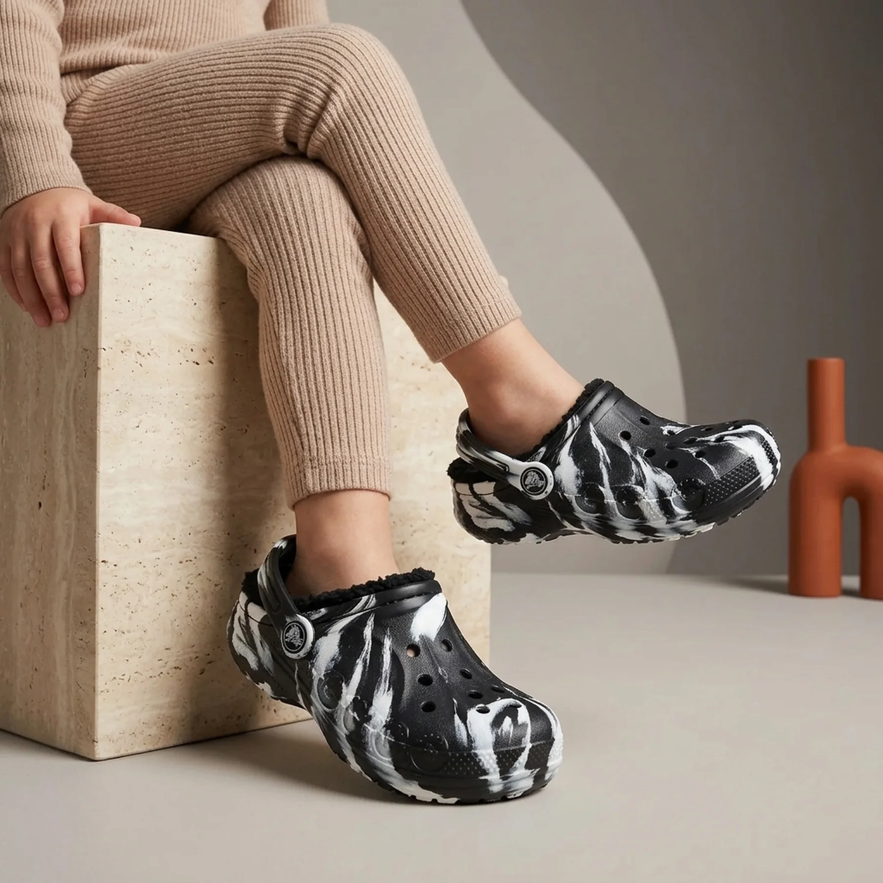 Теплі дитячі клоги Crocs сабо з хутром 27-28