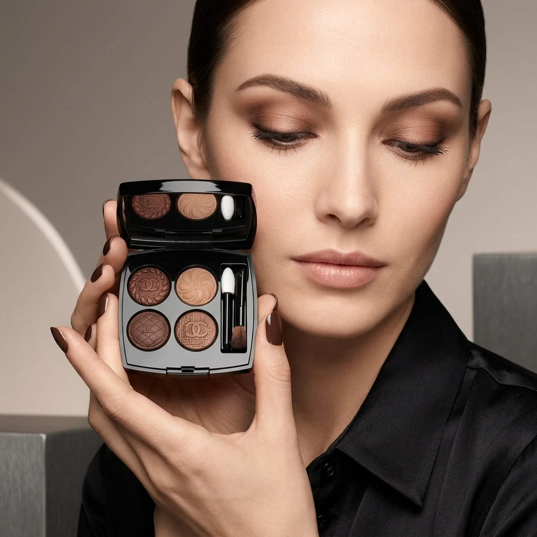 Тени для век - Множество эффектов CHANEL Les 4 Ombres 2 г 219 Boutons Couture
