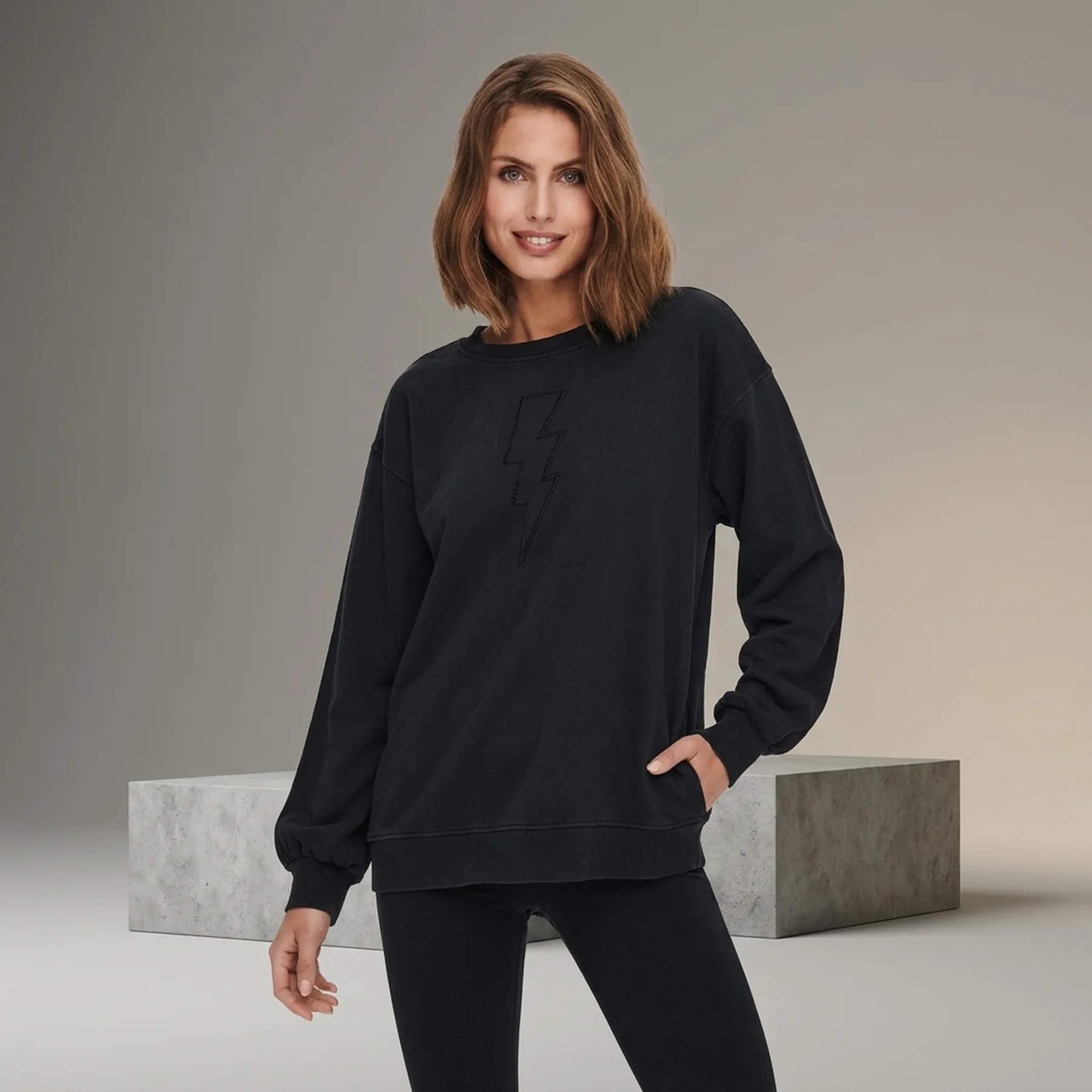 Толстовка ONLLUNI LIFE L/S O-NECK SWT 15243449-Black-Print:BOLT ONLY M Чорний