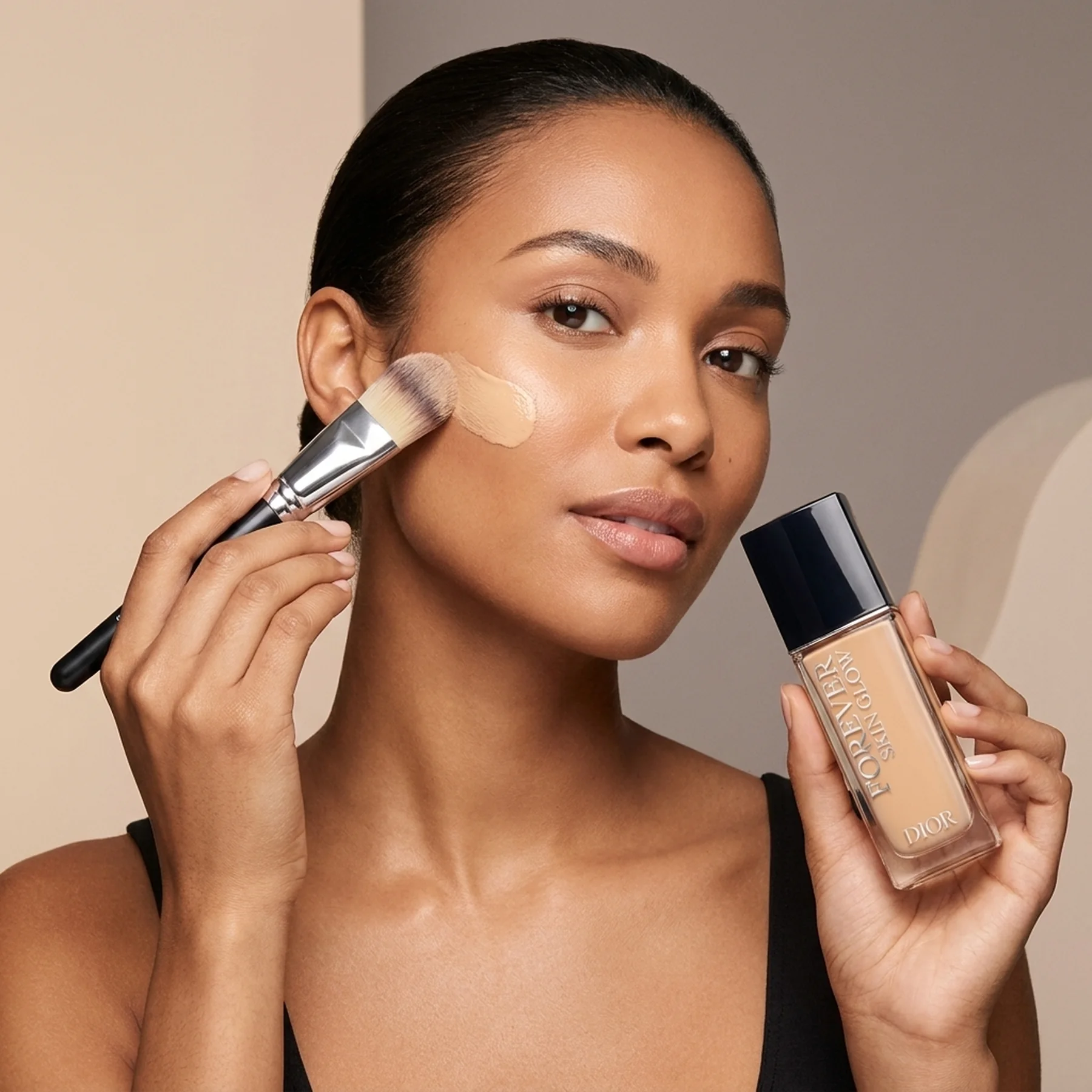 Тональный крем Dior Forever Skin Glow Foundation 30 мл 1,5W Warm