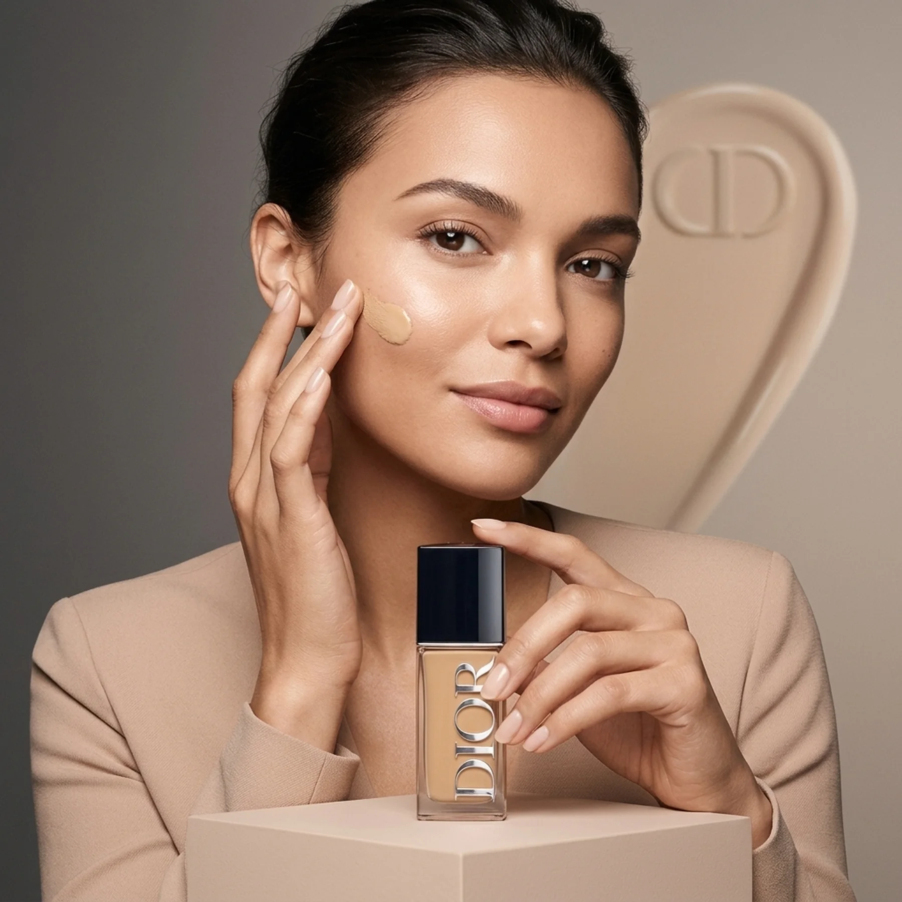 Тональный крем Dior Forever Skin Glow Foundation 30 мл 2WO