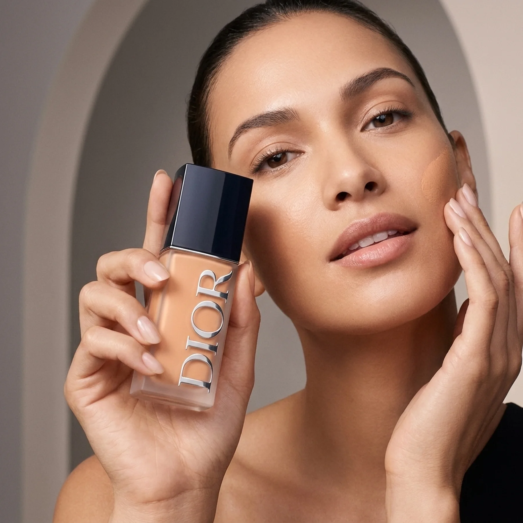 Тональный крем Dior Forever Skin Wear 30 мл 2WP