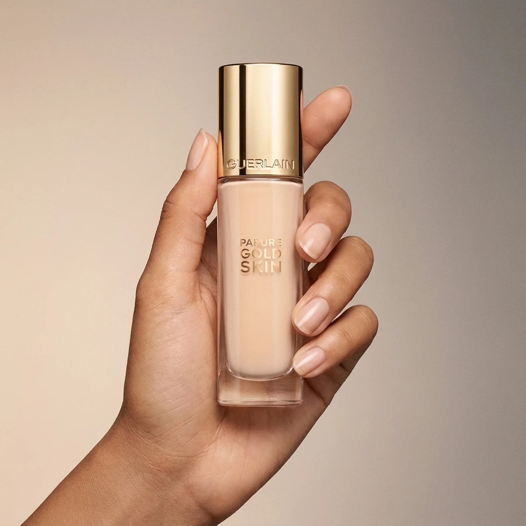 Тональный крем Guerlain Parure Gold Skin Foundation 1C