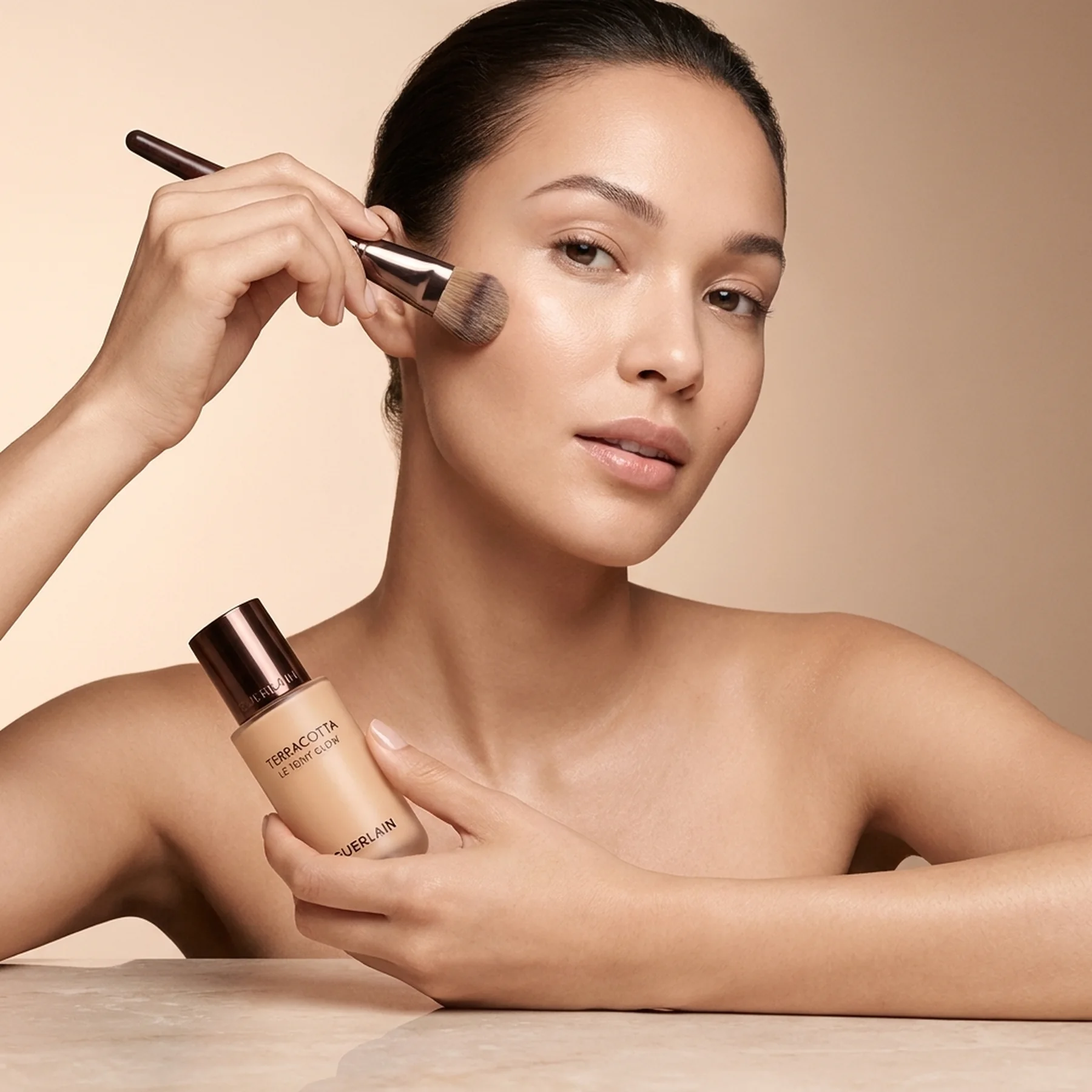 Тональный крем Guerlain Terracotta Le Teint Glow 35 мл 2C Cool