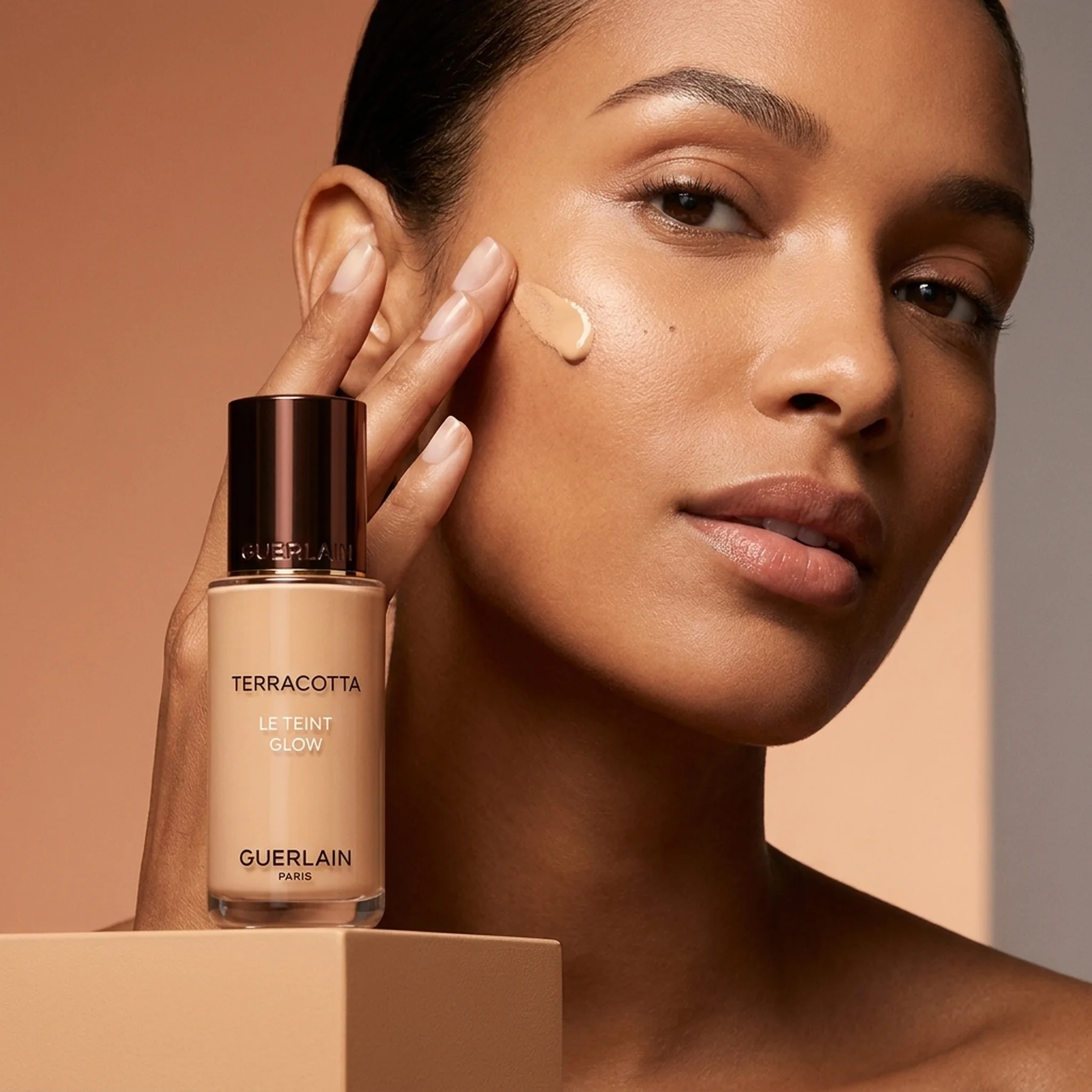 Тональный крем Guerlain Terracotta Le Teint Glow 35 мл 3C Cool